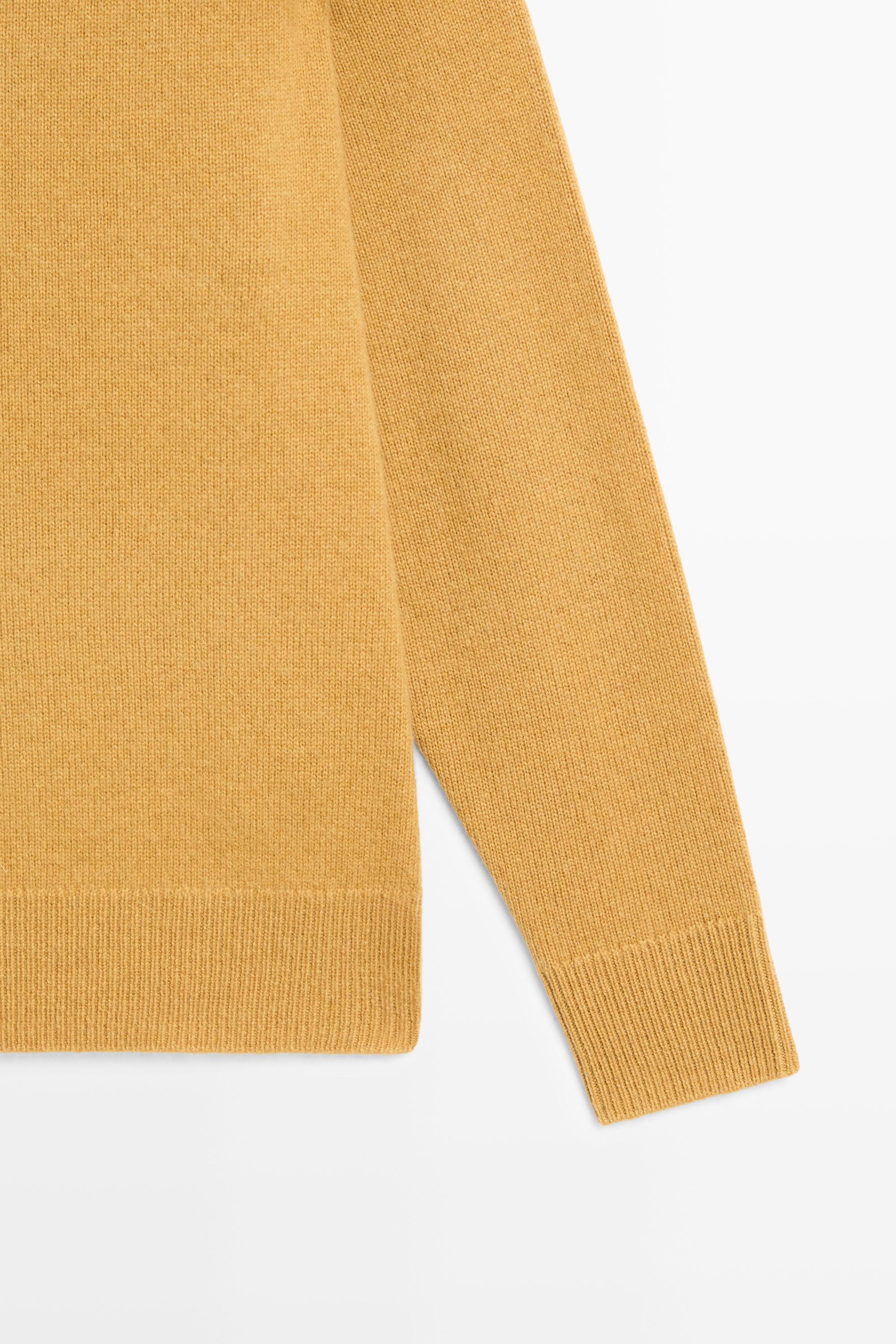 100% cashmere oversize knit sweater — MUSTARD YELLOW