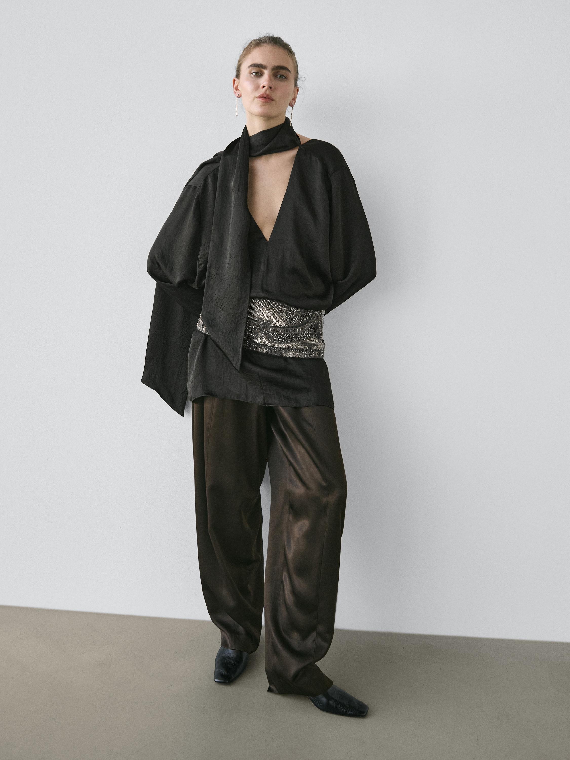 V-neckline blouse with tie detail - STUDIO — BLACK