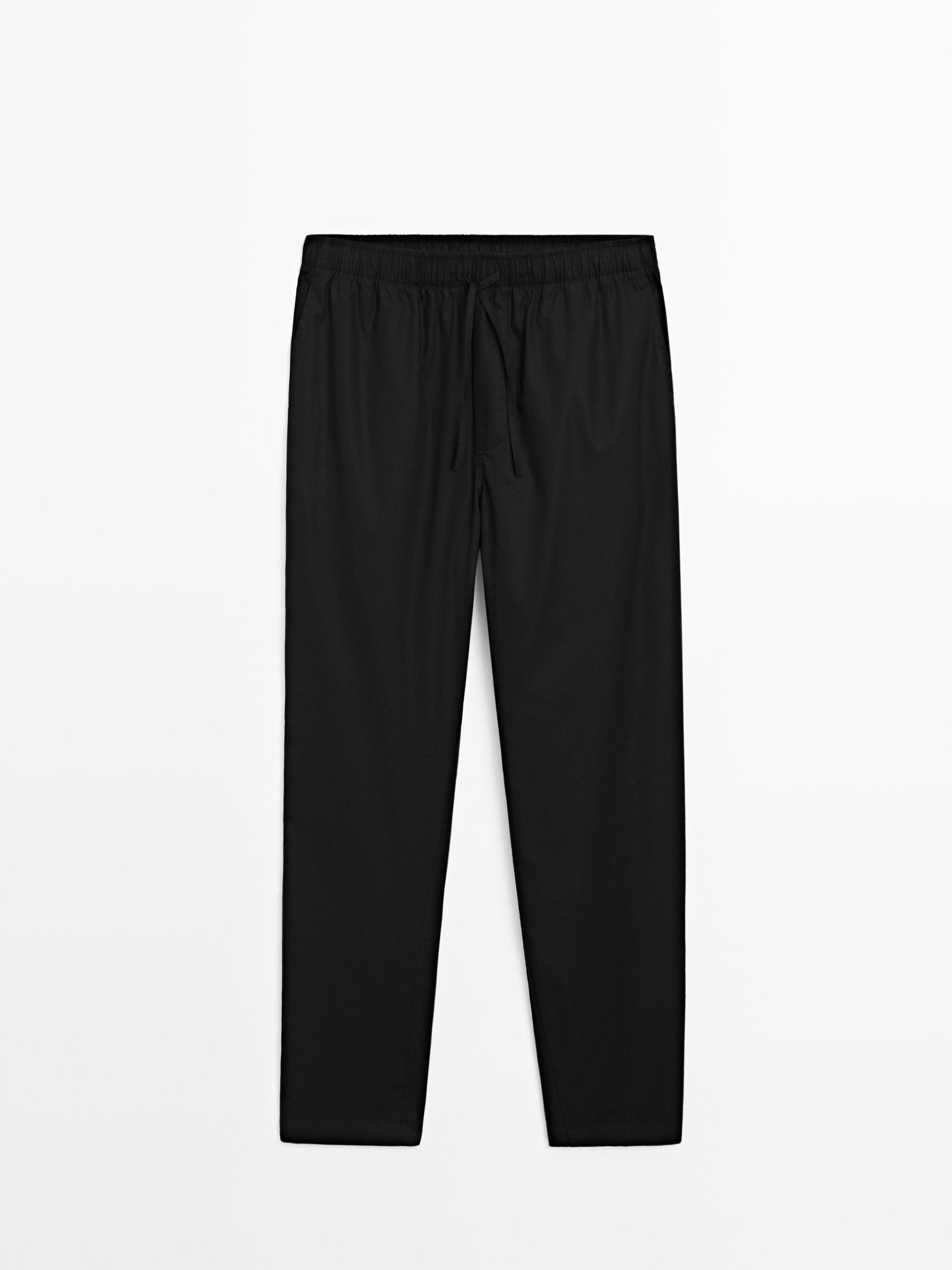 Pyjama avec T-shirt à manches courtes et pantalon à rayures