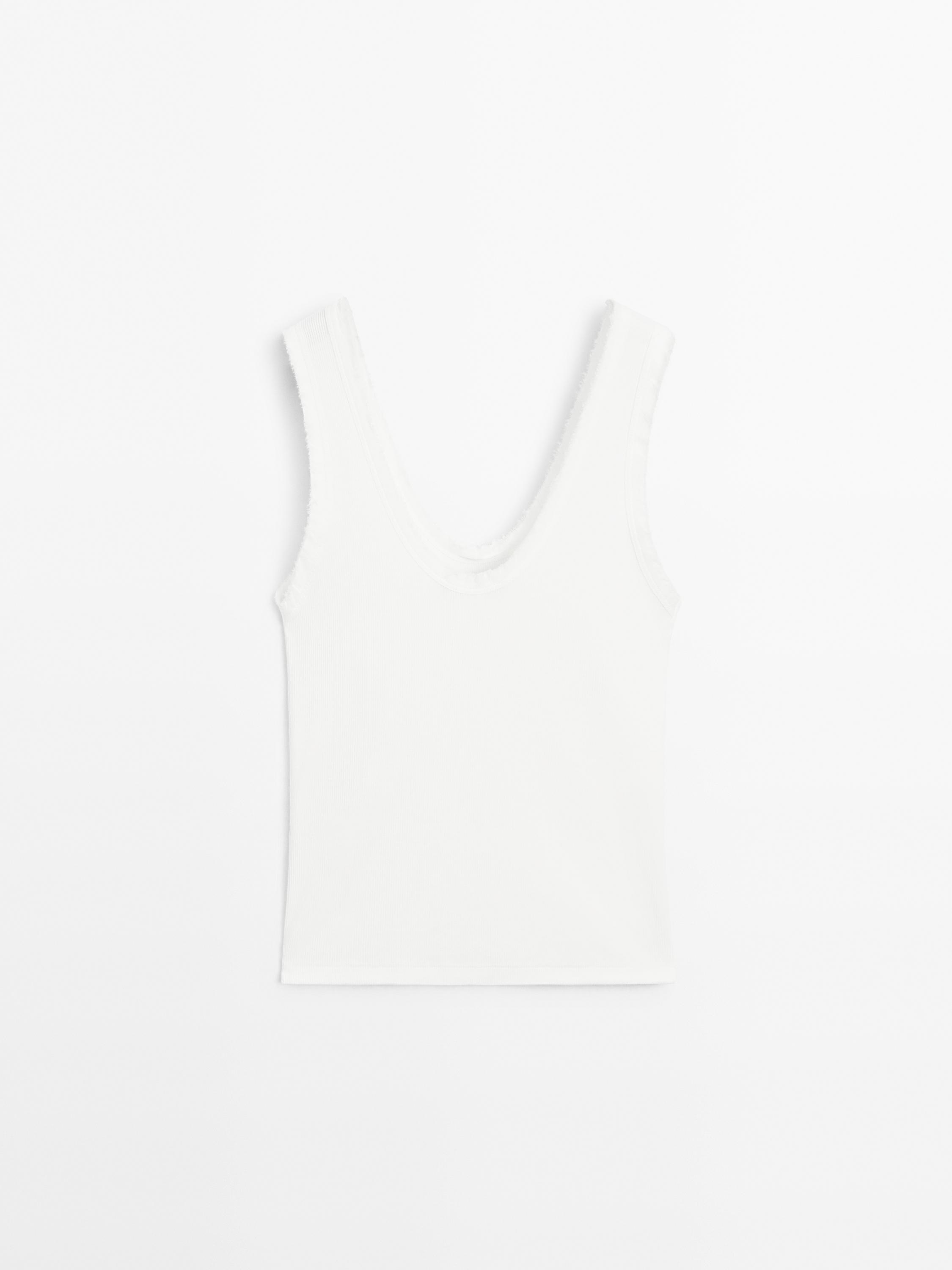 Cotton blend top with frayed piping