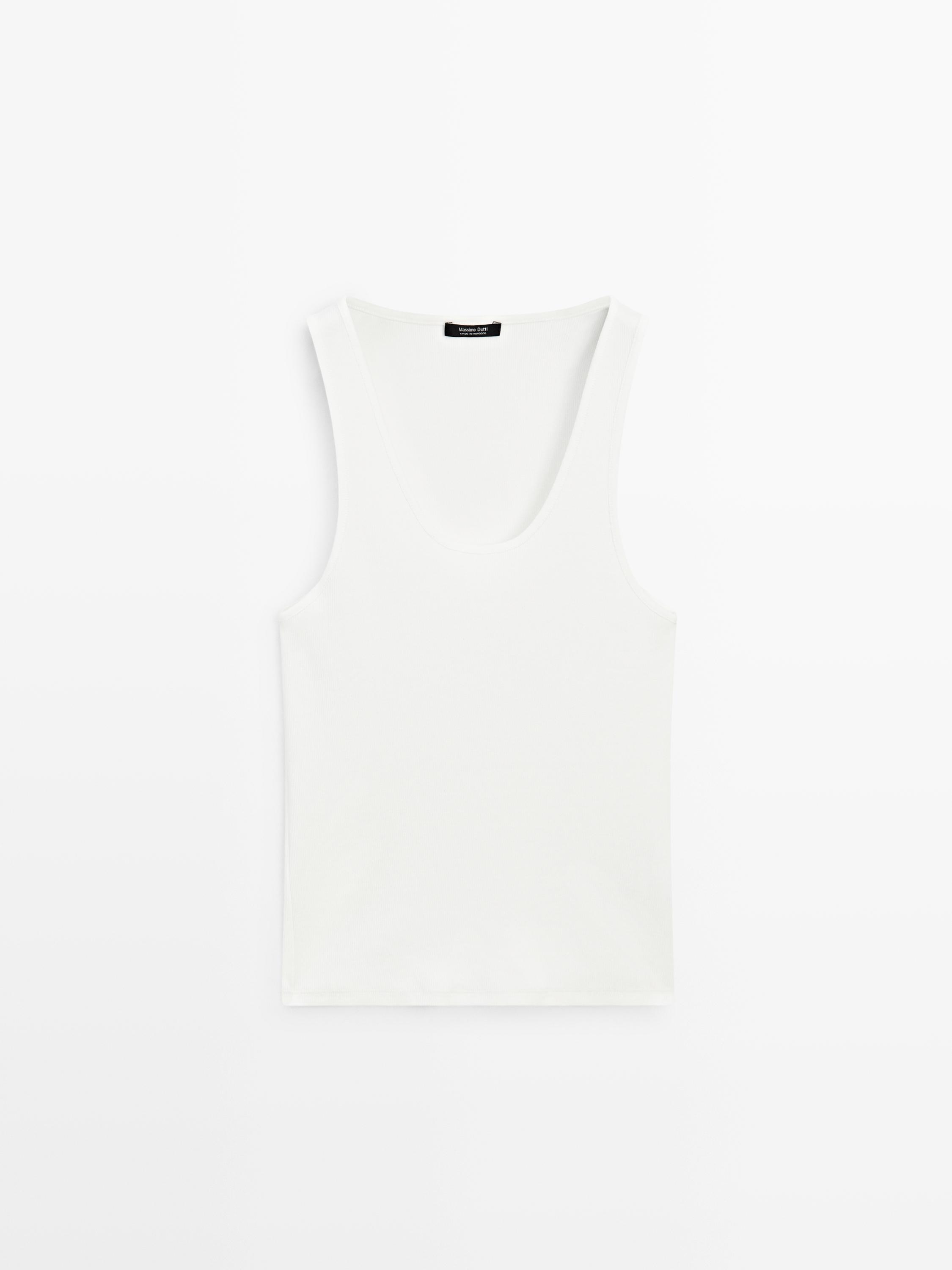 Scoop neck strappy top