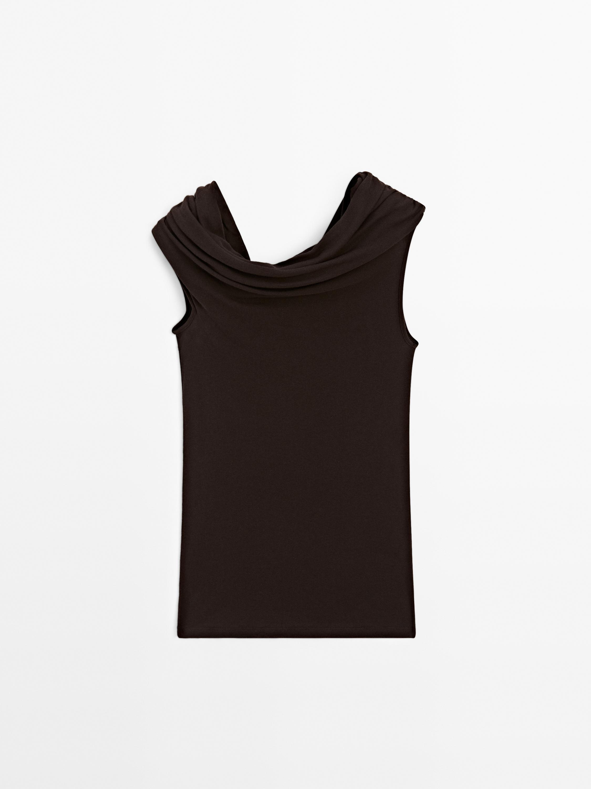 Top cuello asimétrico 100% algodón