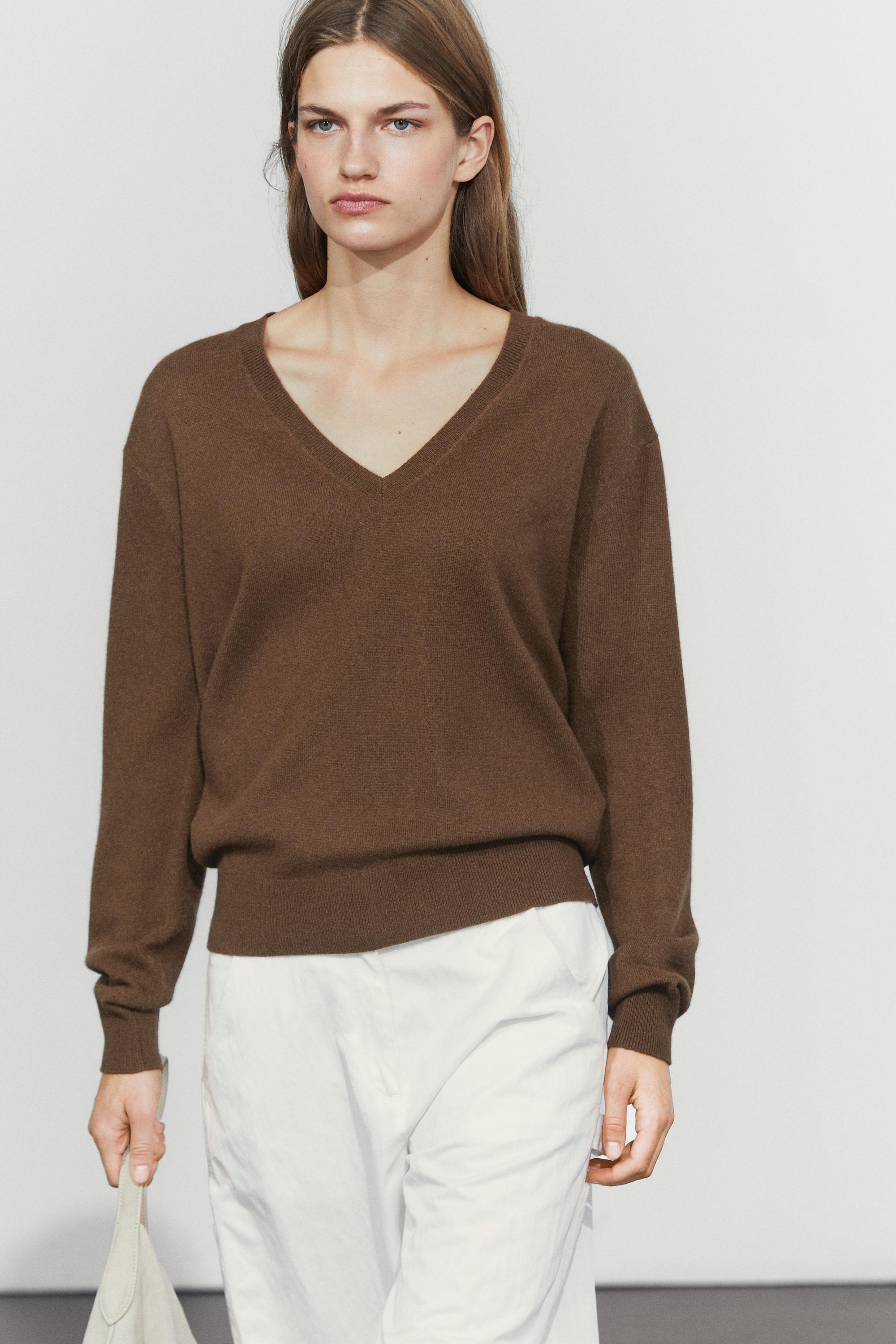 Wool blend V-neck knit sweater