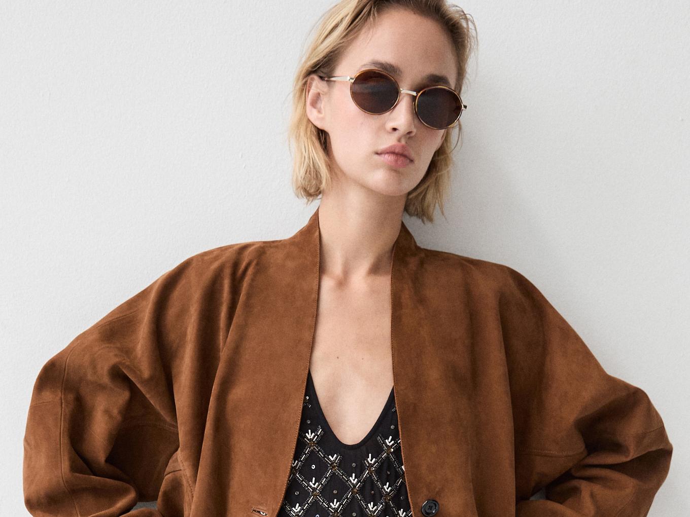 Suede V-neck balloon jacket — CAMEL