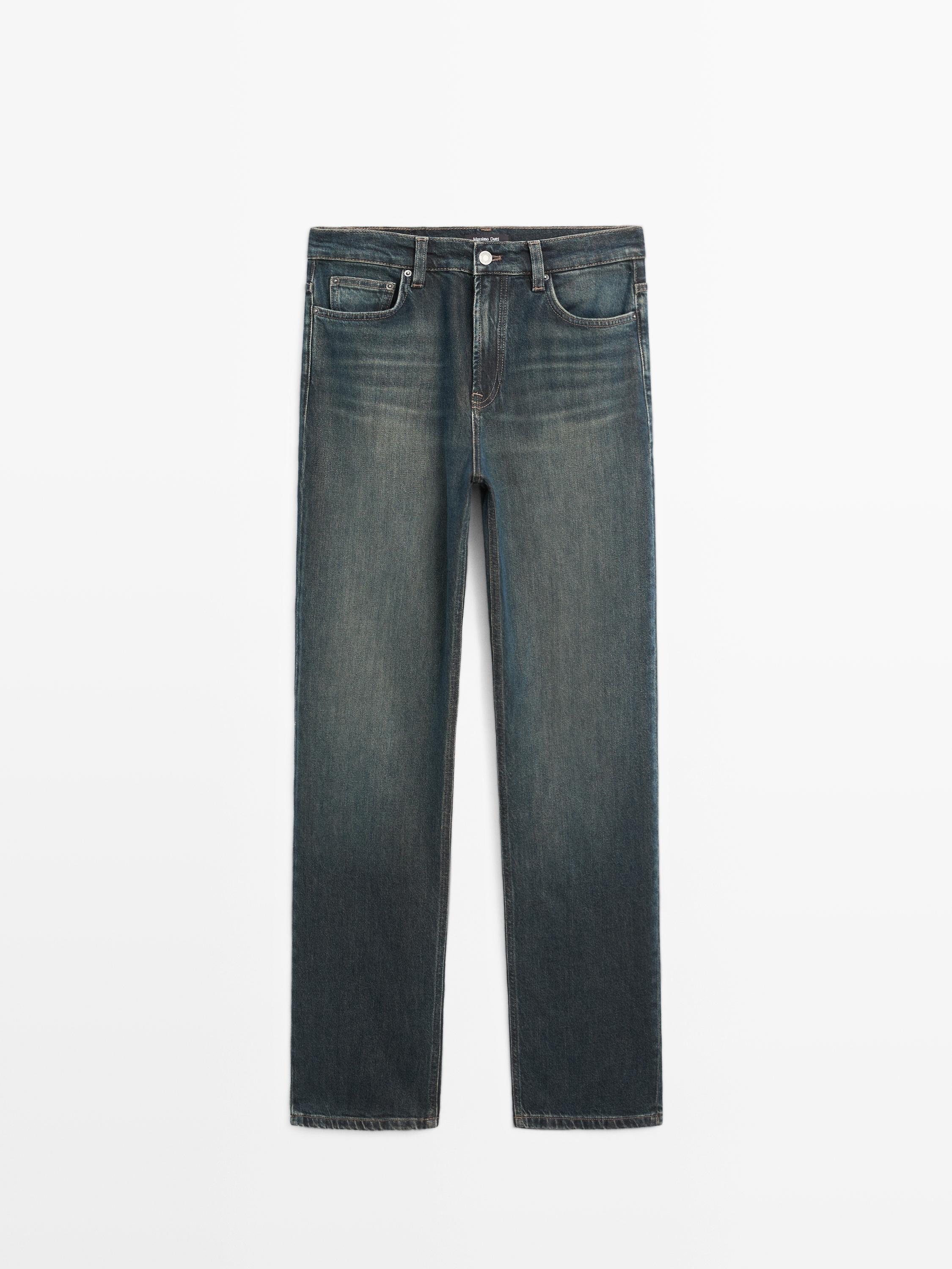 High-waist straight-leg comfort jeans