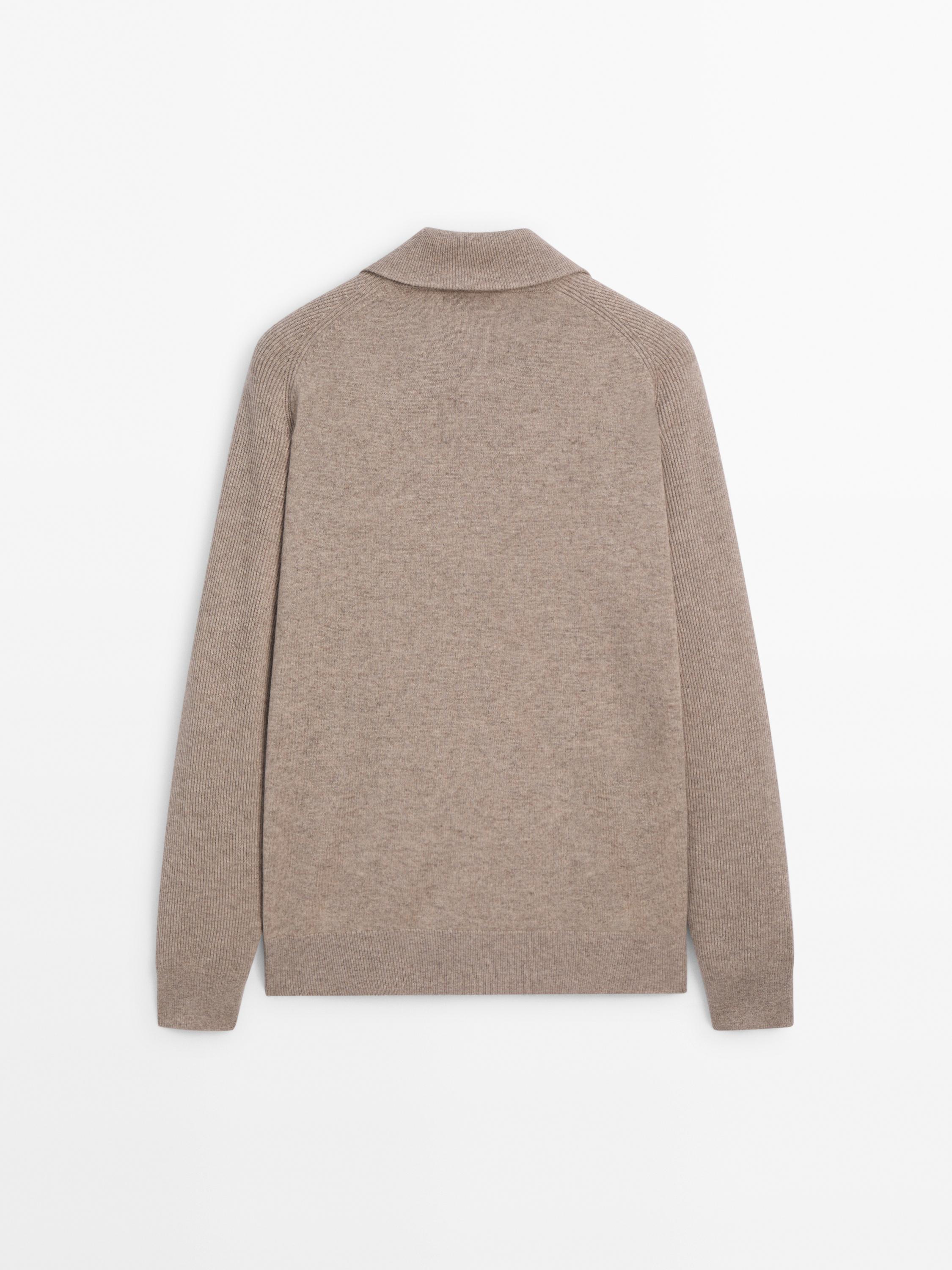 Mock neck knit sweater