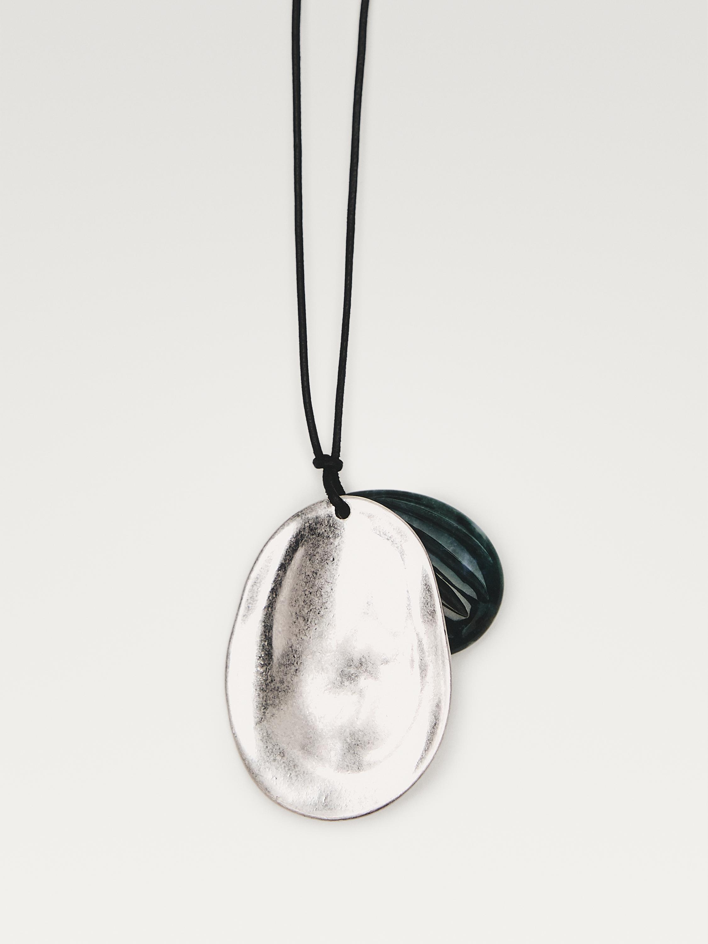 Almond pendant necklace