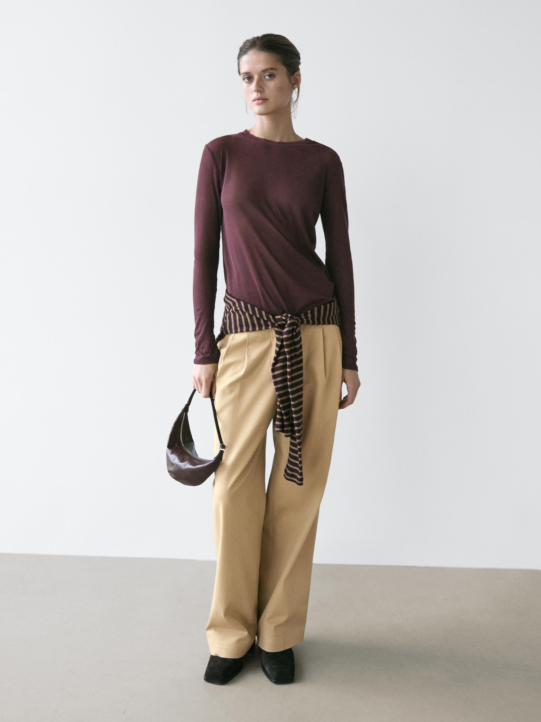 100% cotton semi-sheer T-shirt with collar detail — BURGUNDY