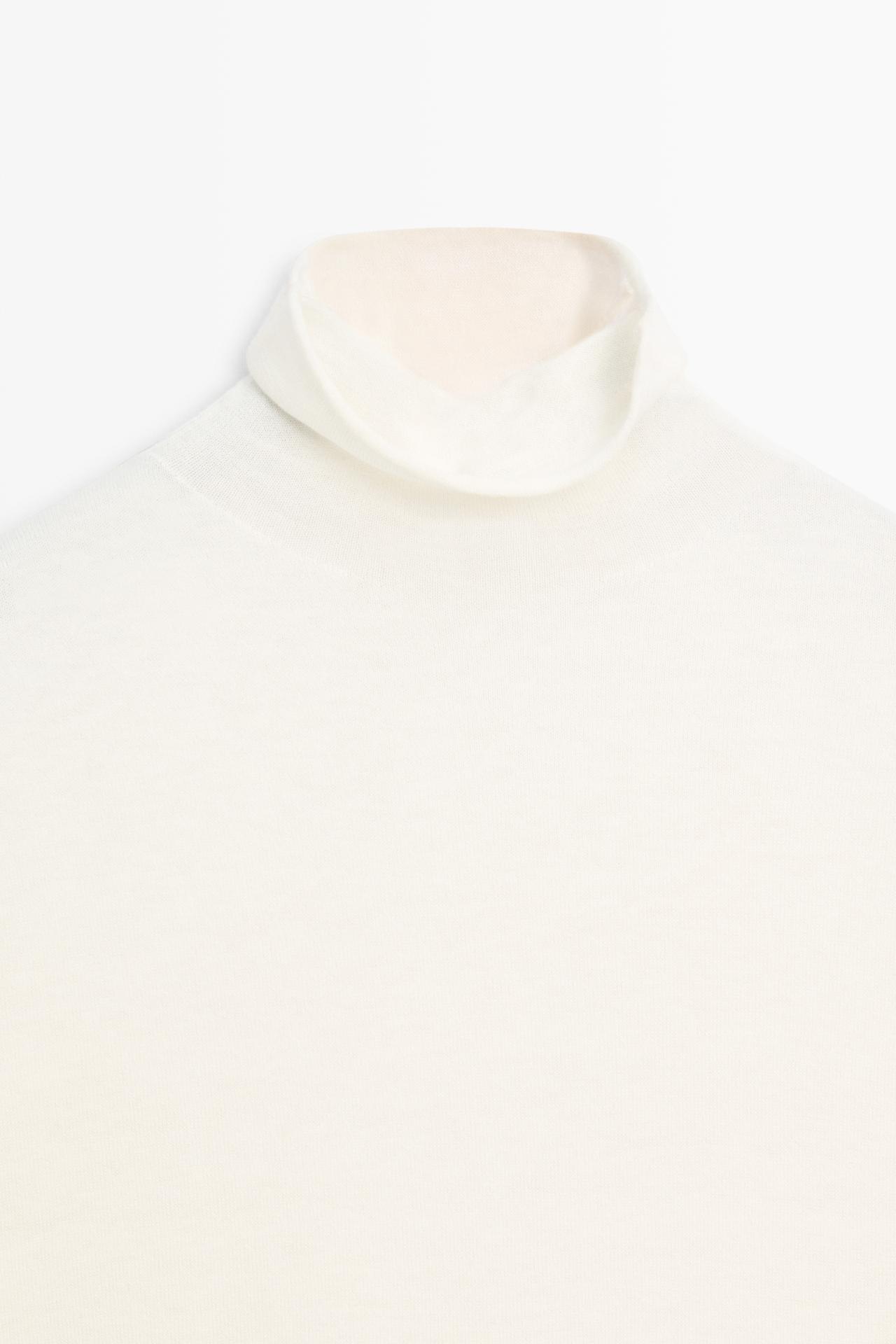 Wool blend turtleneck knit sweater — CREAM