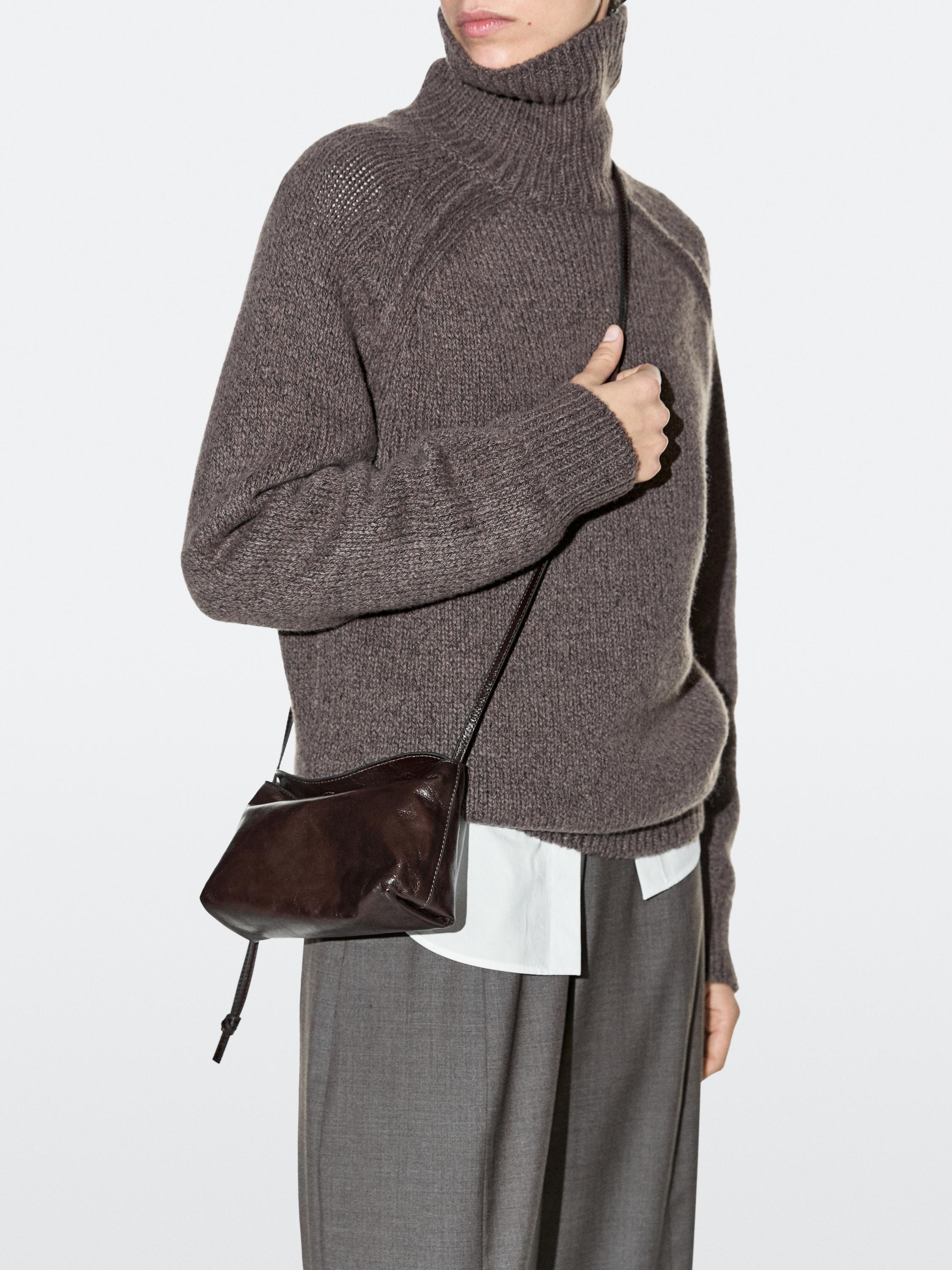 Bolso pouch bandolera piel napa