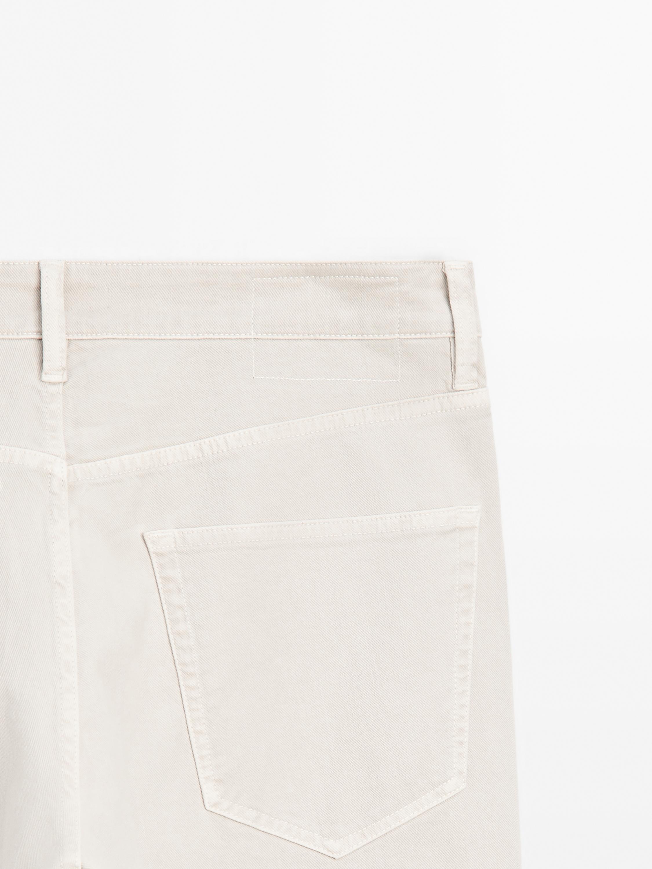 Tapered fit jeans