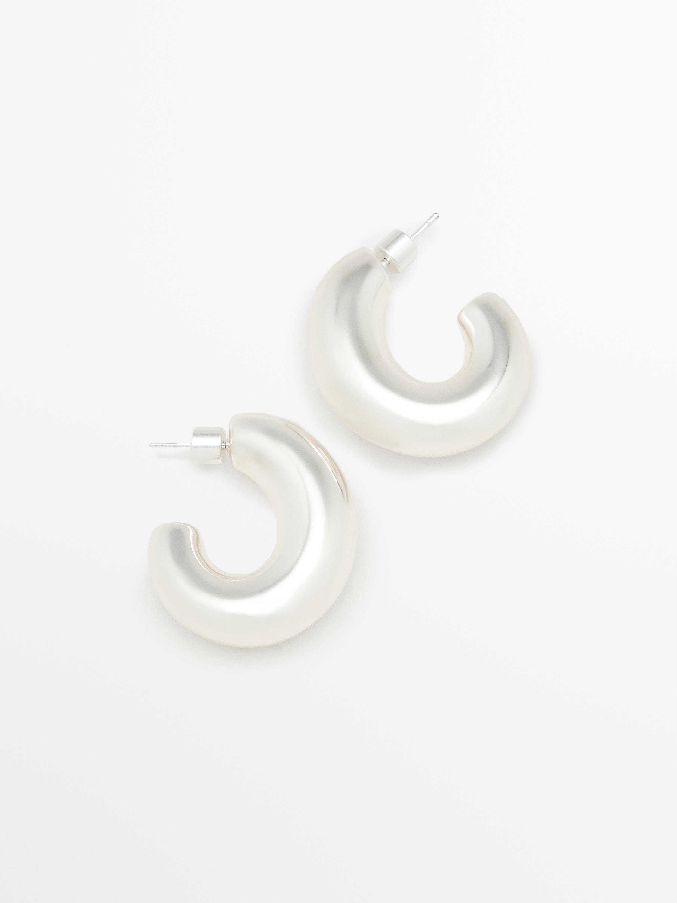 Boucles d’oreilles anneaux courbes