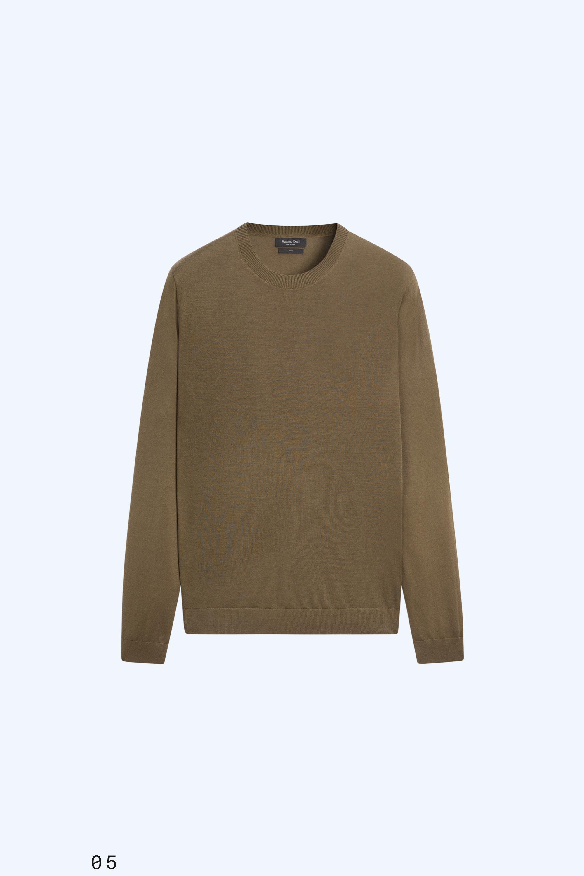 100% merino wool round neck knit sweater — OIL