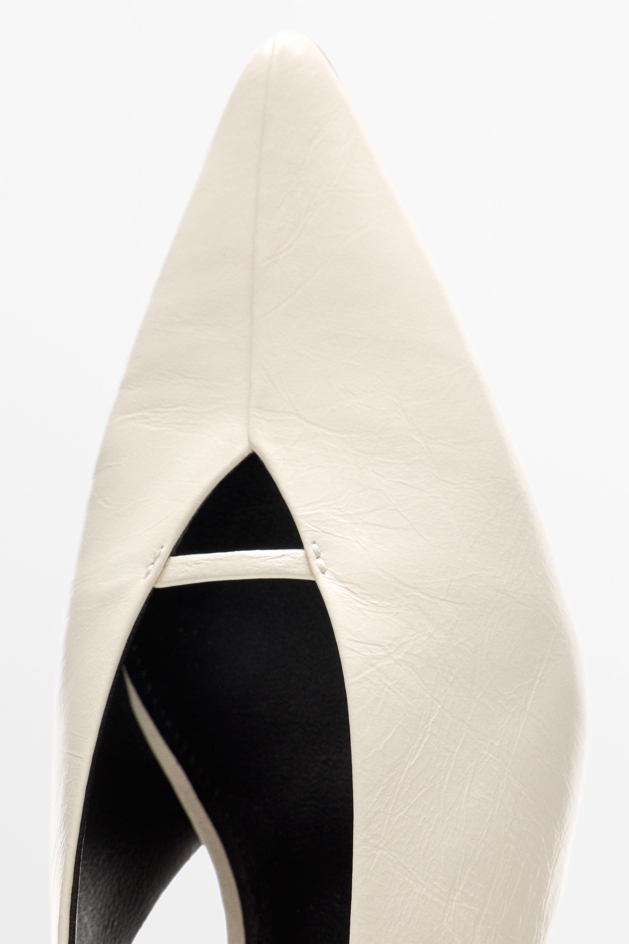 Slingback heels — WHITE