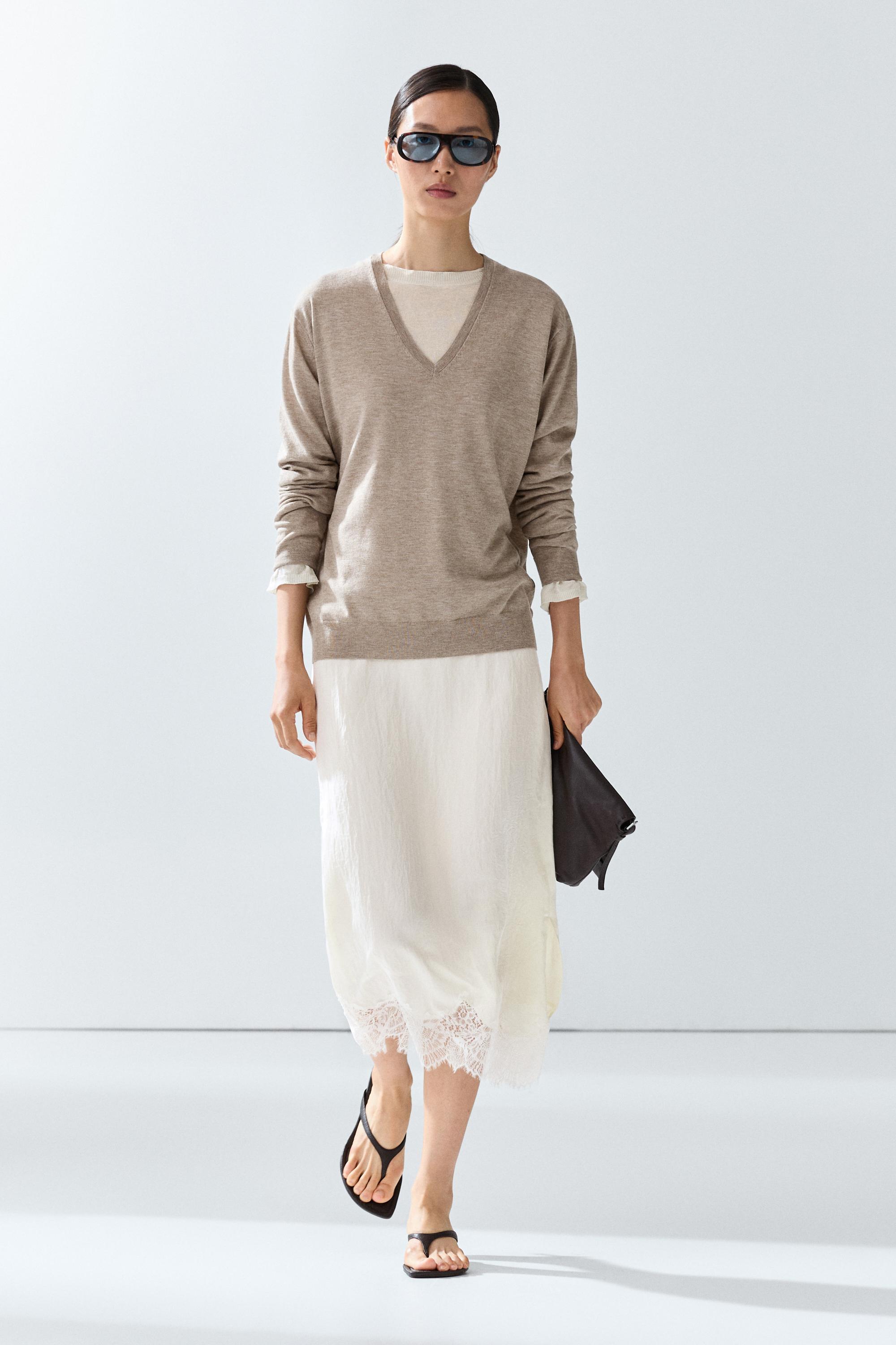 Wool blend V-neck knit sweater