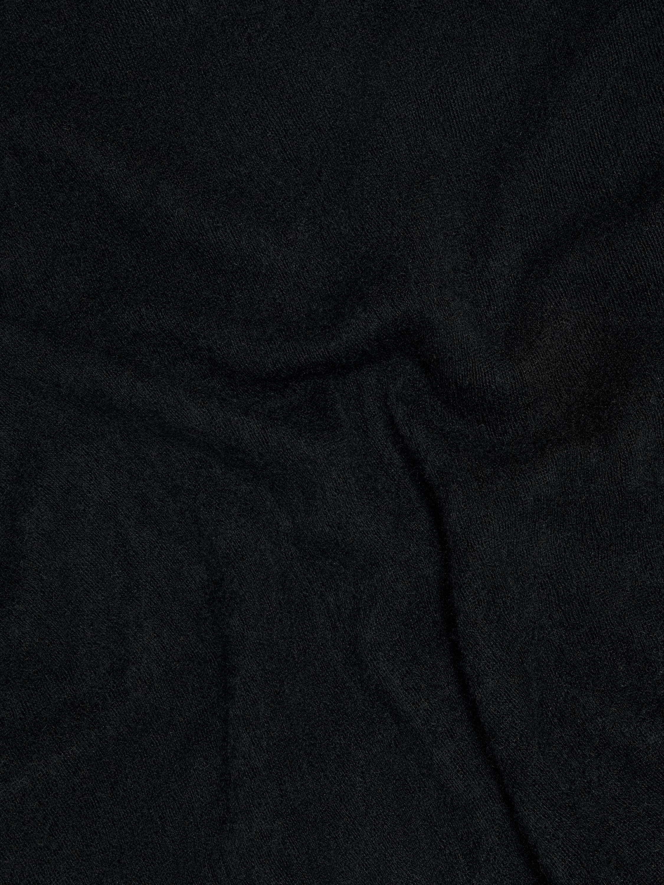 100% cashmere scarf with melange detail