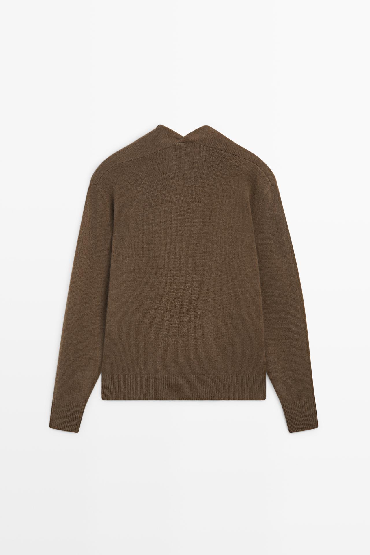 100% cashmere knit sweater with button detail — BROWN MARL