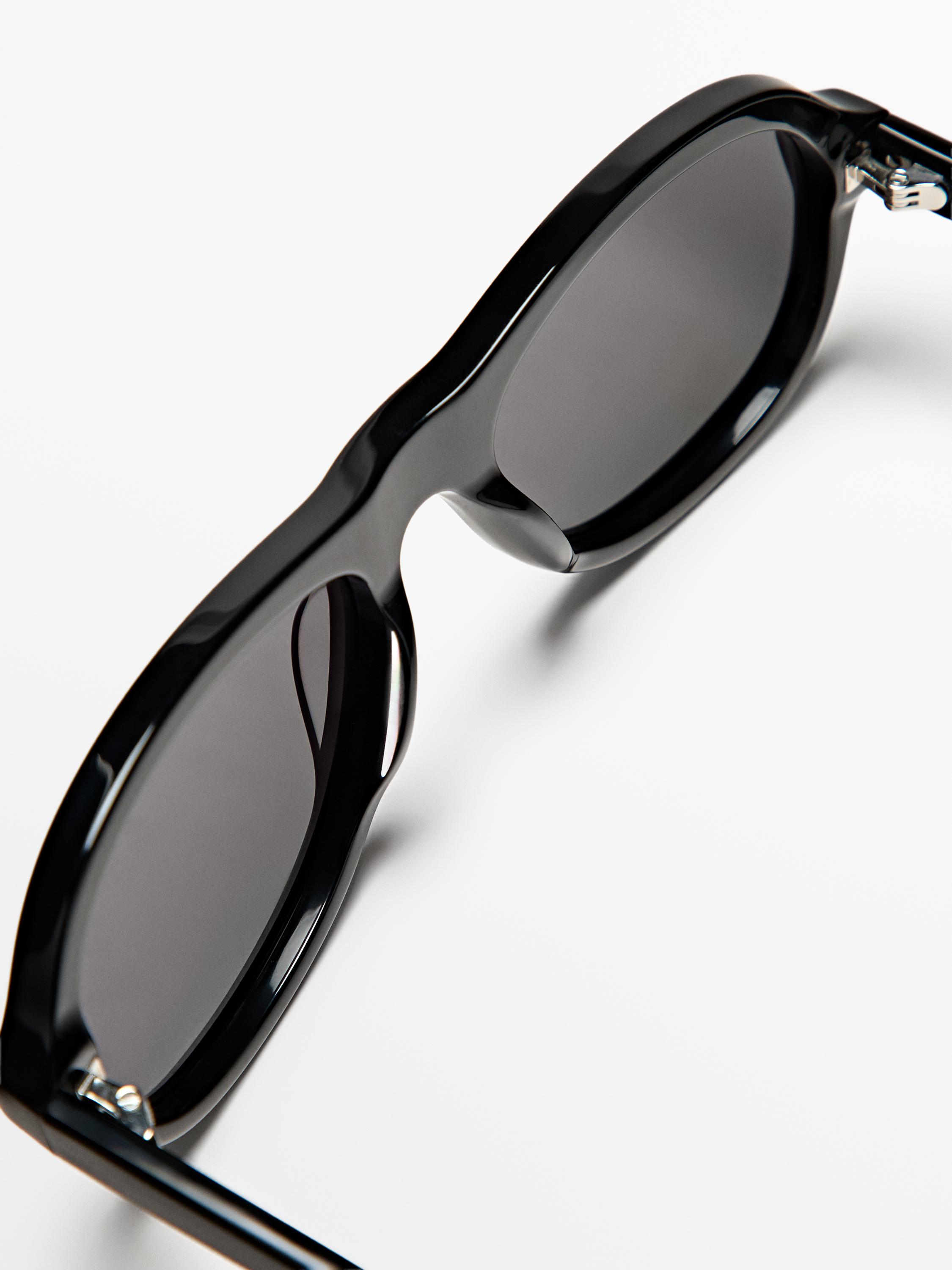 Aviator sunglasses — BLACK