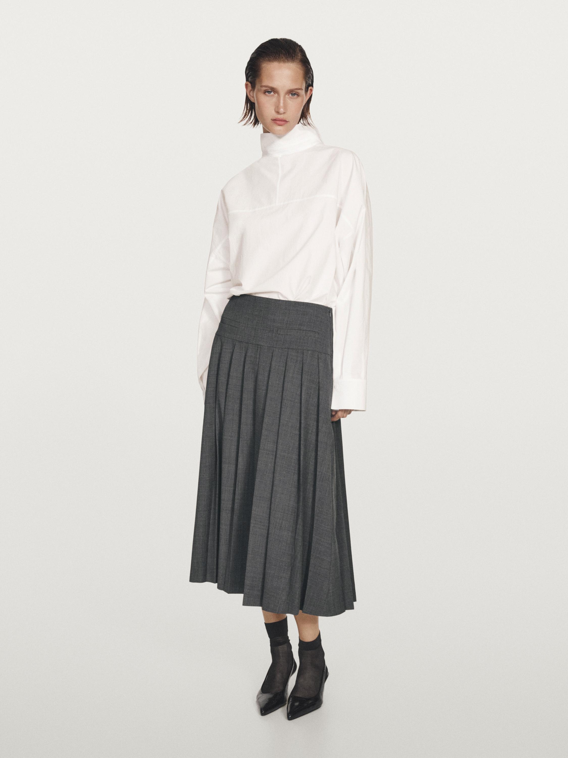 Midi skirt with box pleats