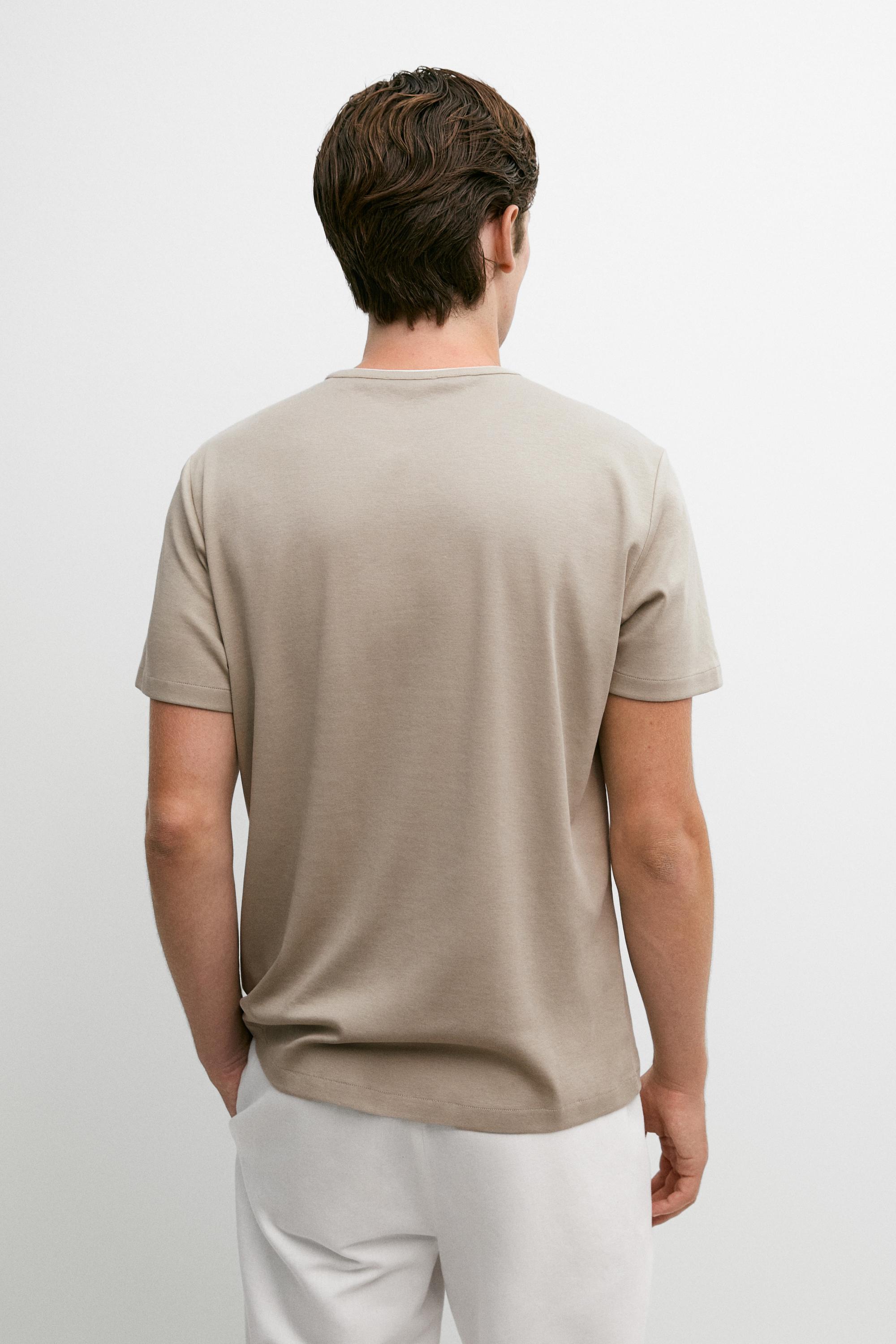 Contrast neck detail T-shirt — TAUPE GREY