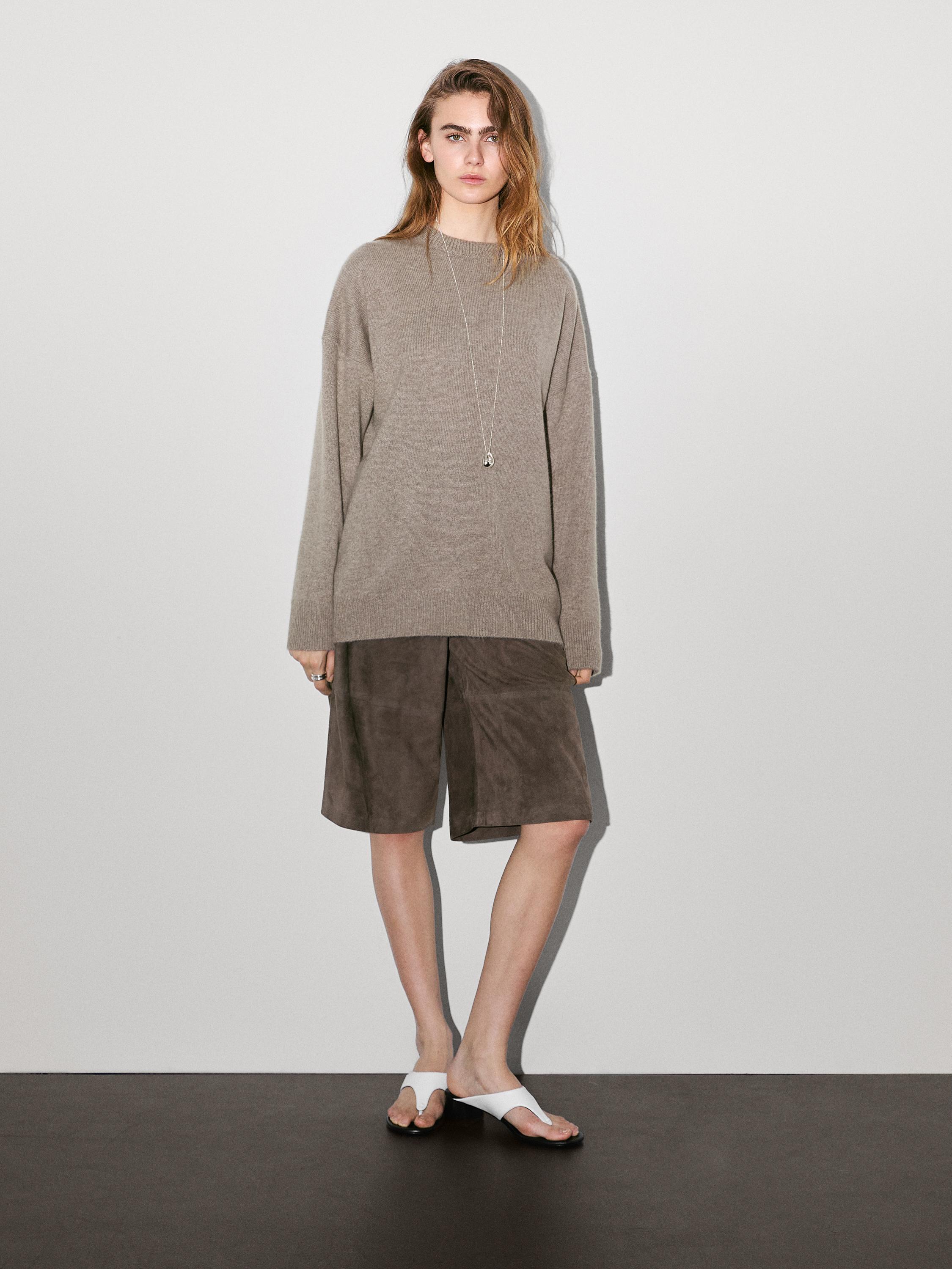 100% cashmere oversize knit sweater