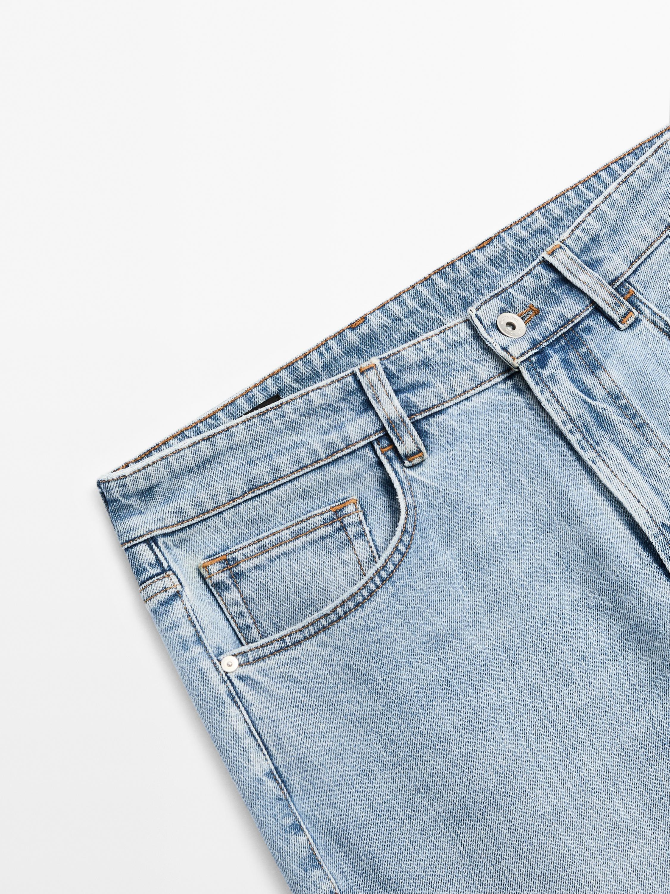Tapered fit jeans