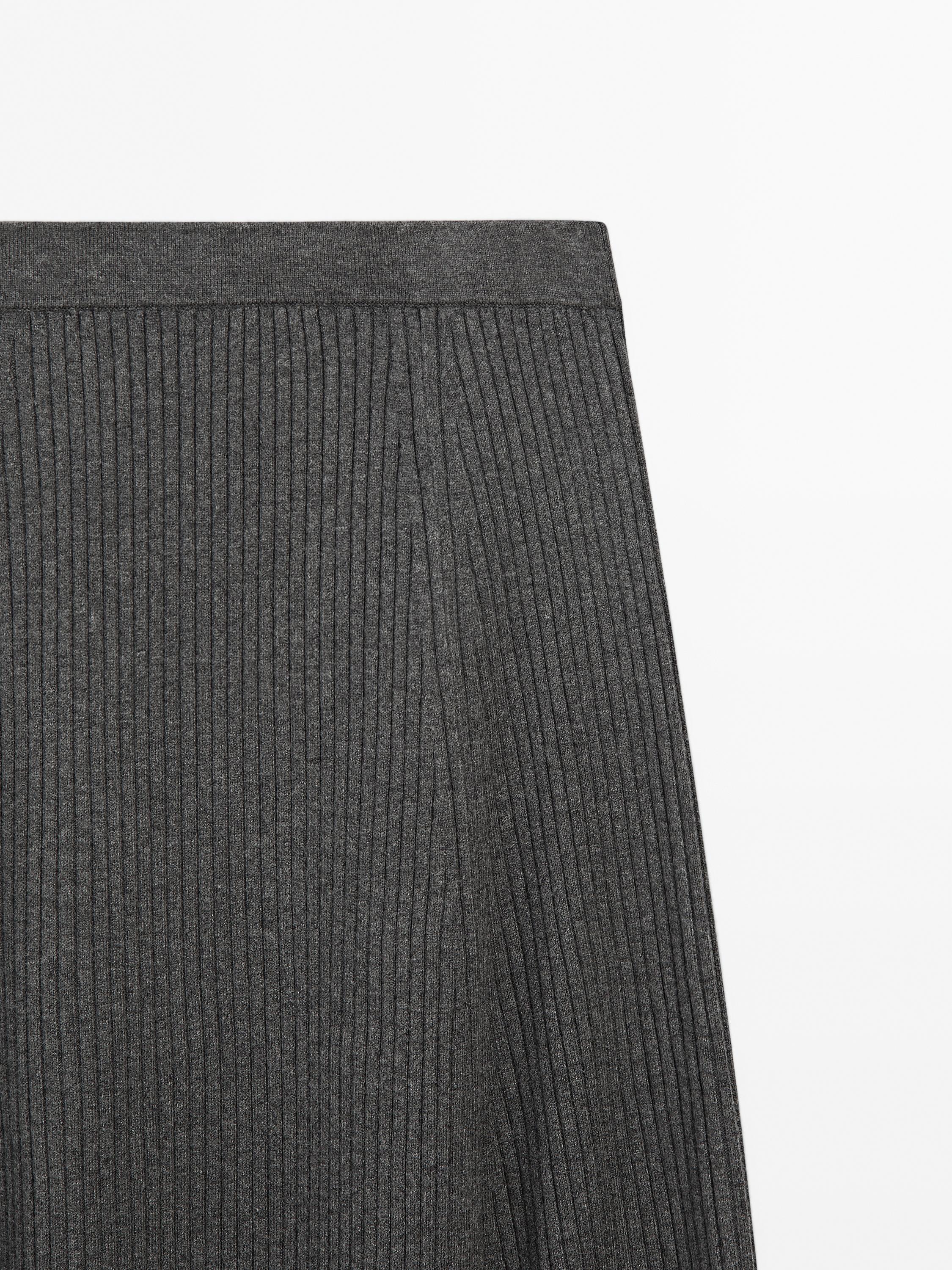 Pleated midi skirt