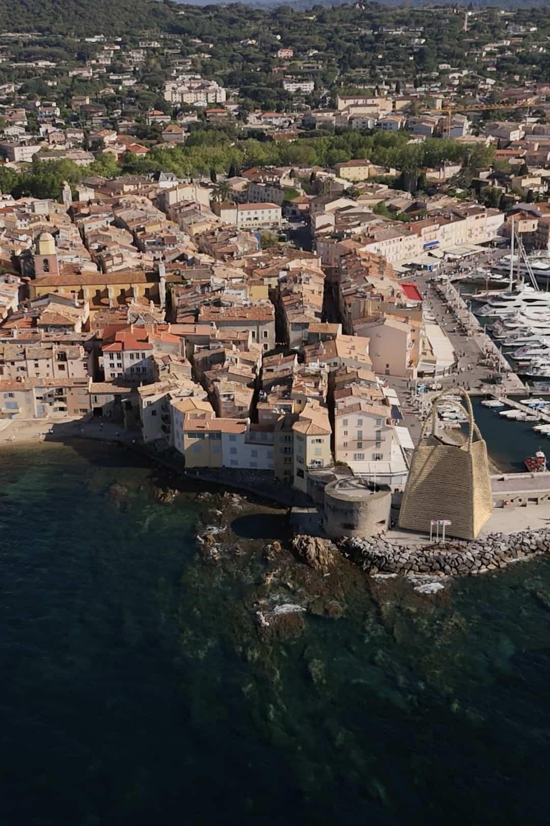 LAND SOFTLY IN SAINT-TROPEZ