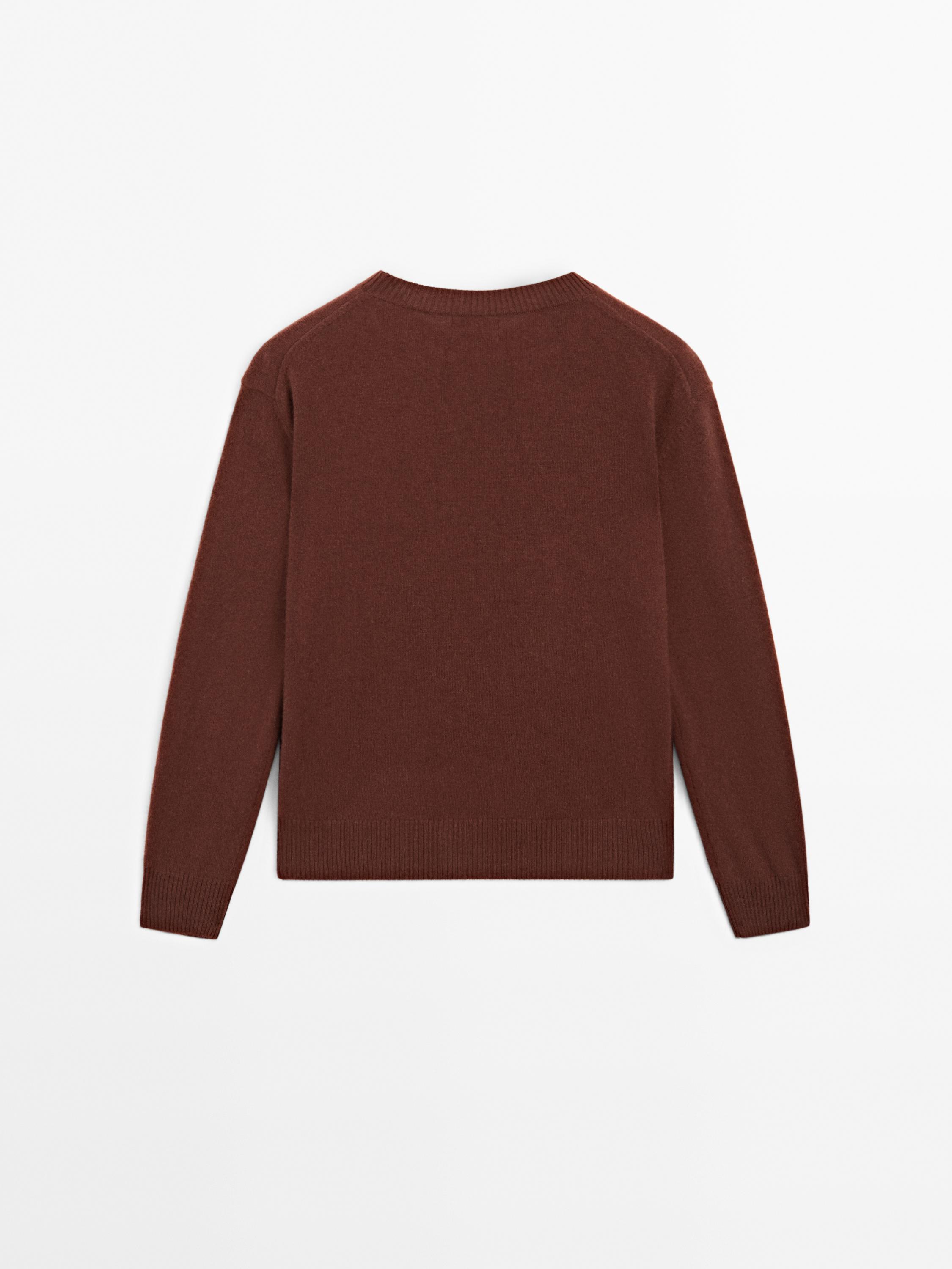 100% cashmere crew neck sweater