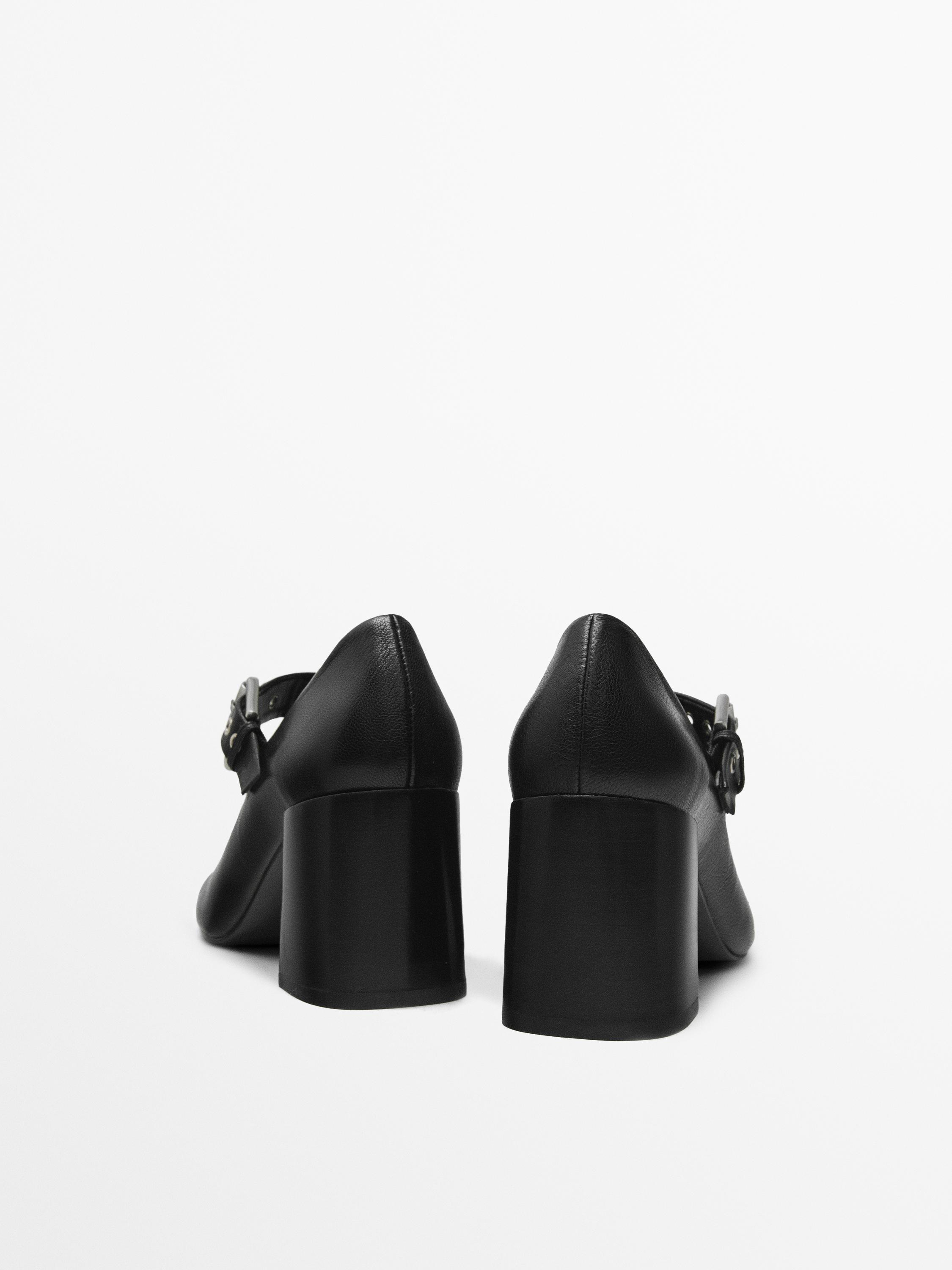 Zapato tacón tira hebilla