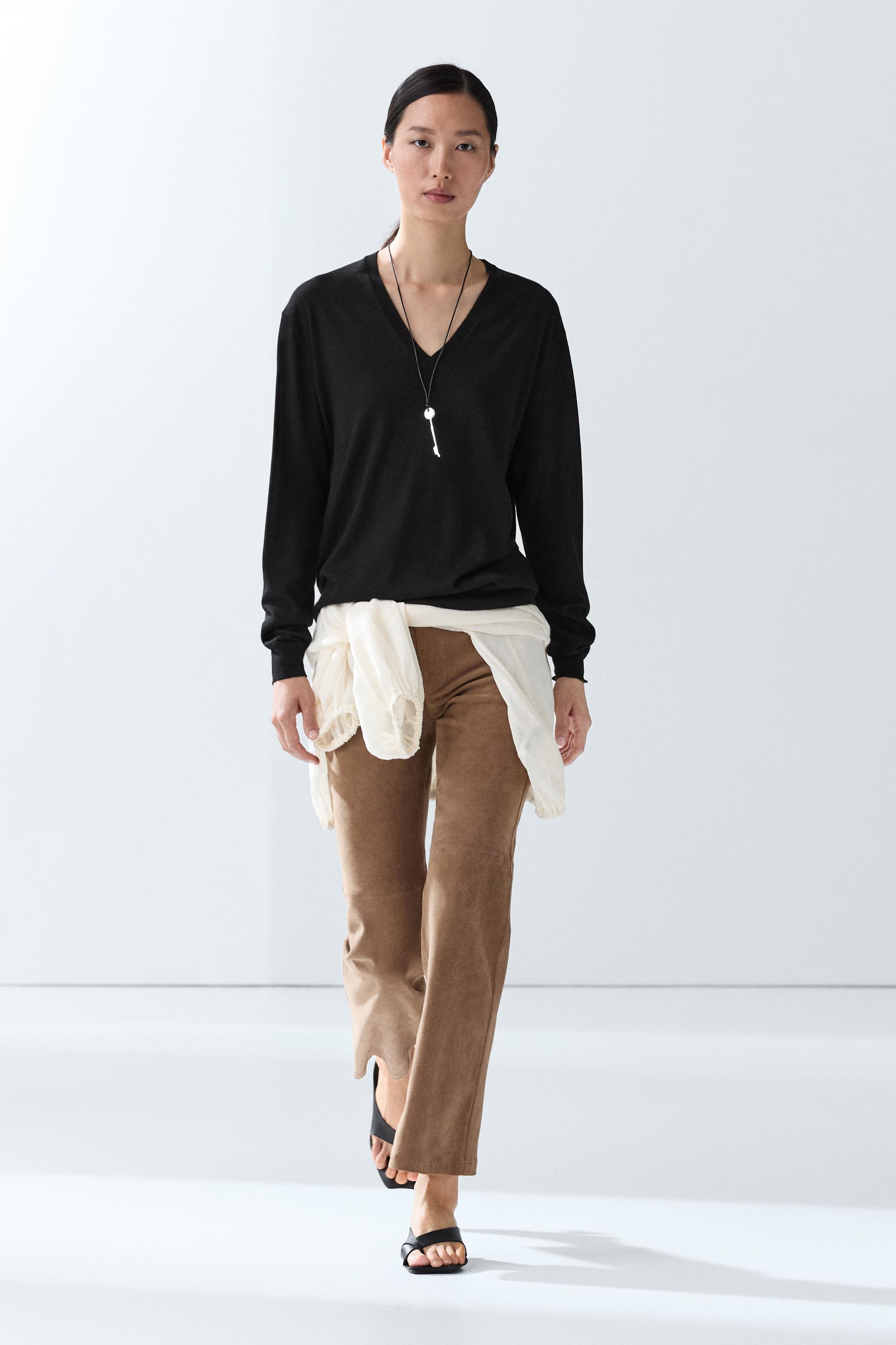 Wool blend V-neck knit sweater