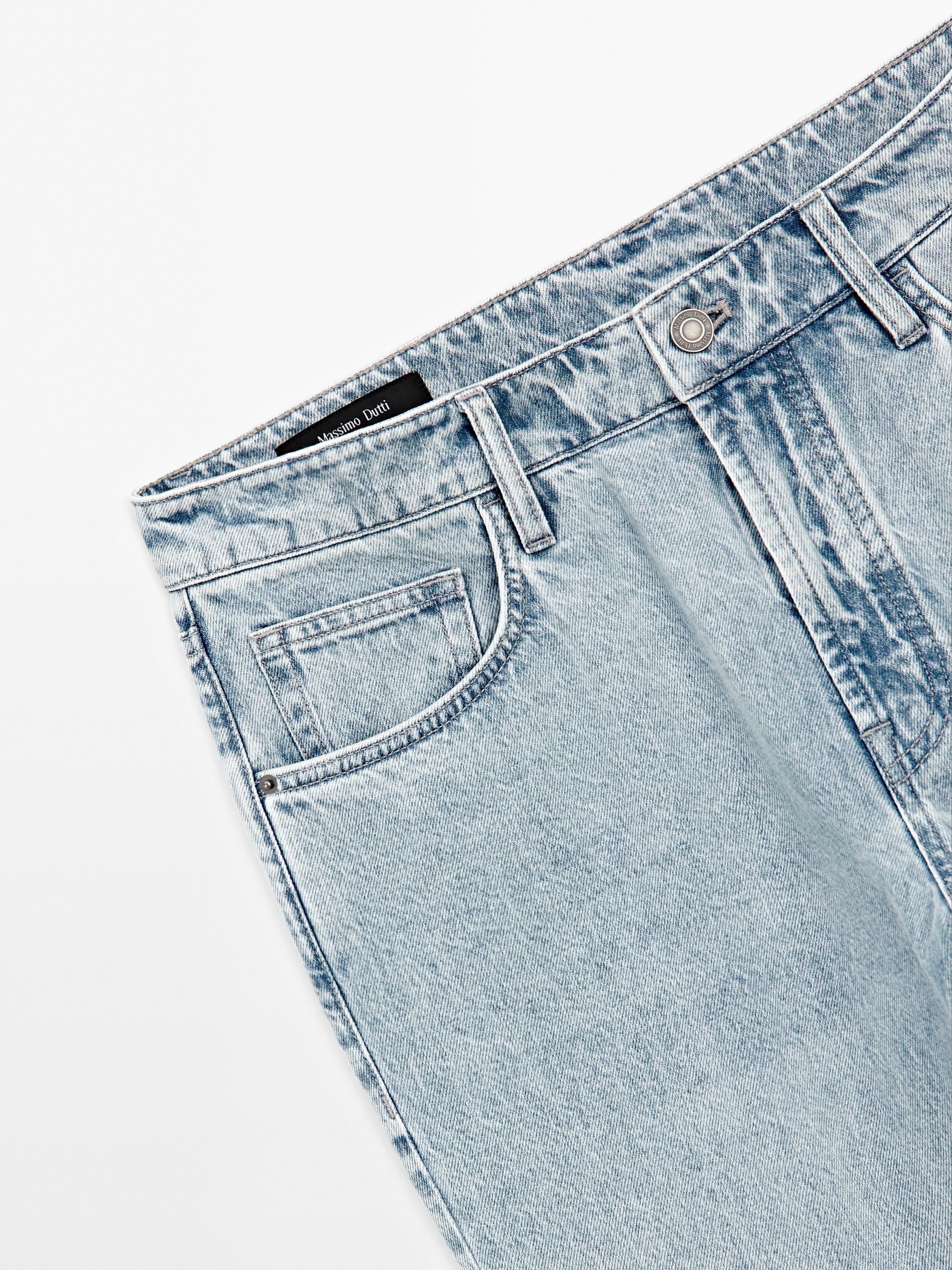 Tapered fit jeans