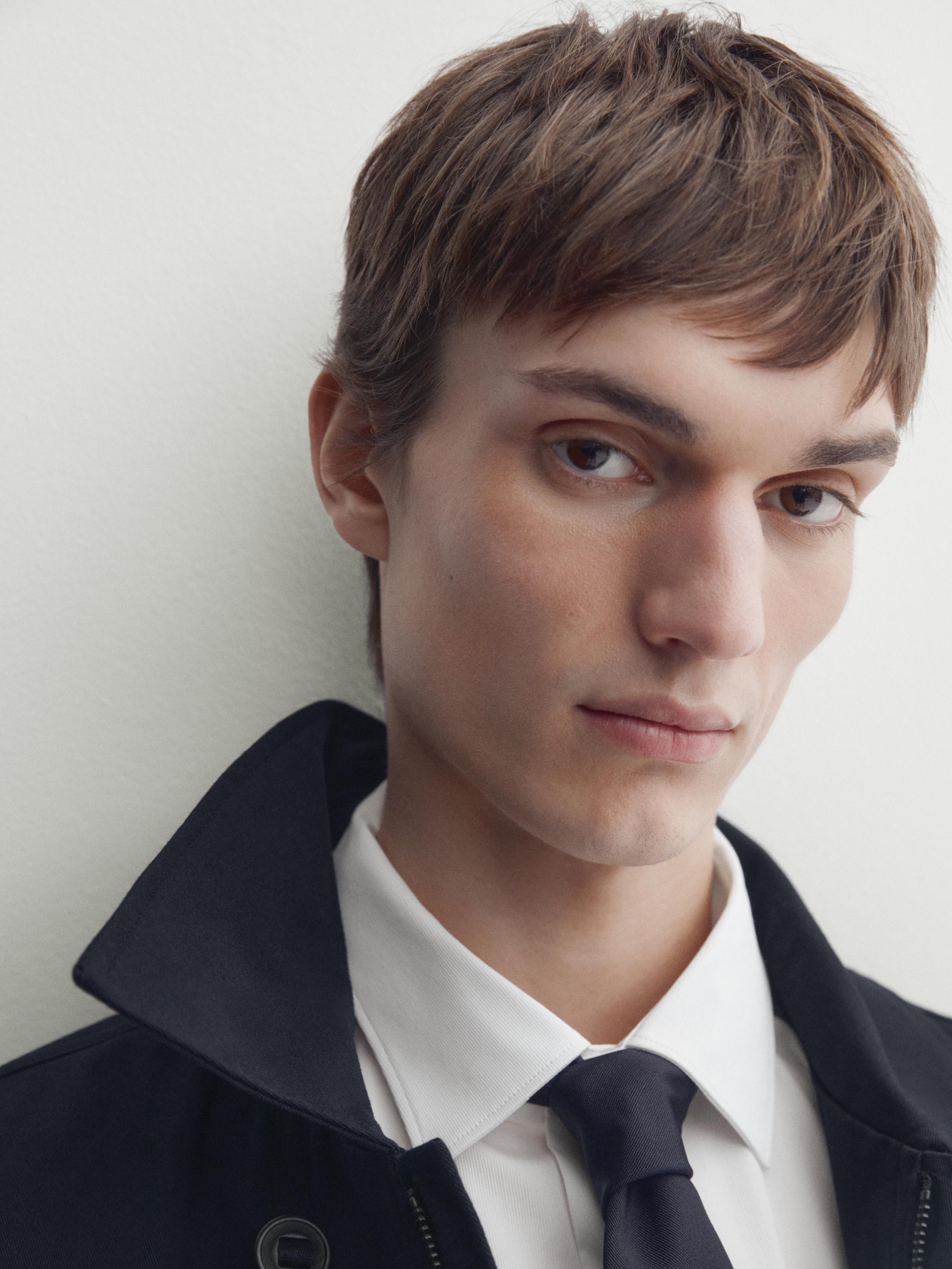 Medvilnės ir šilko tvilo kaklaraištis