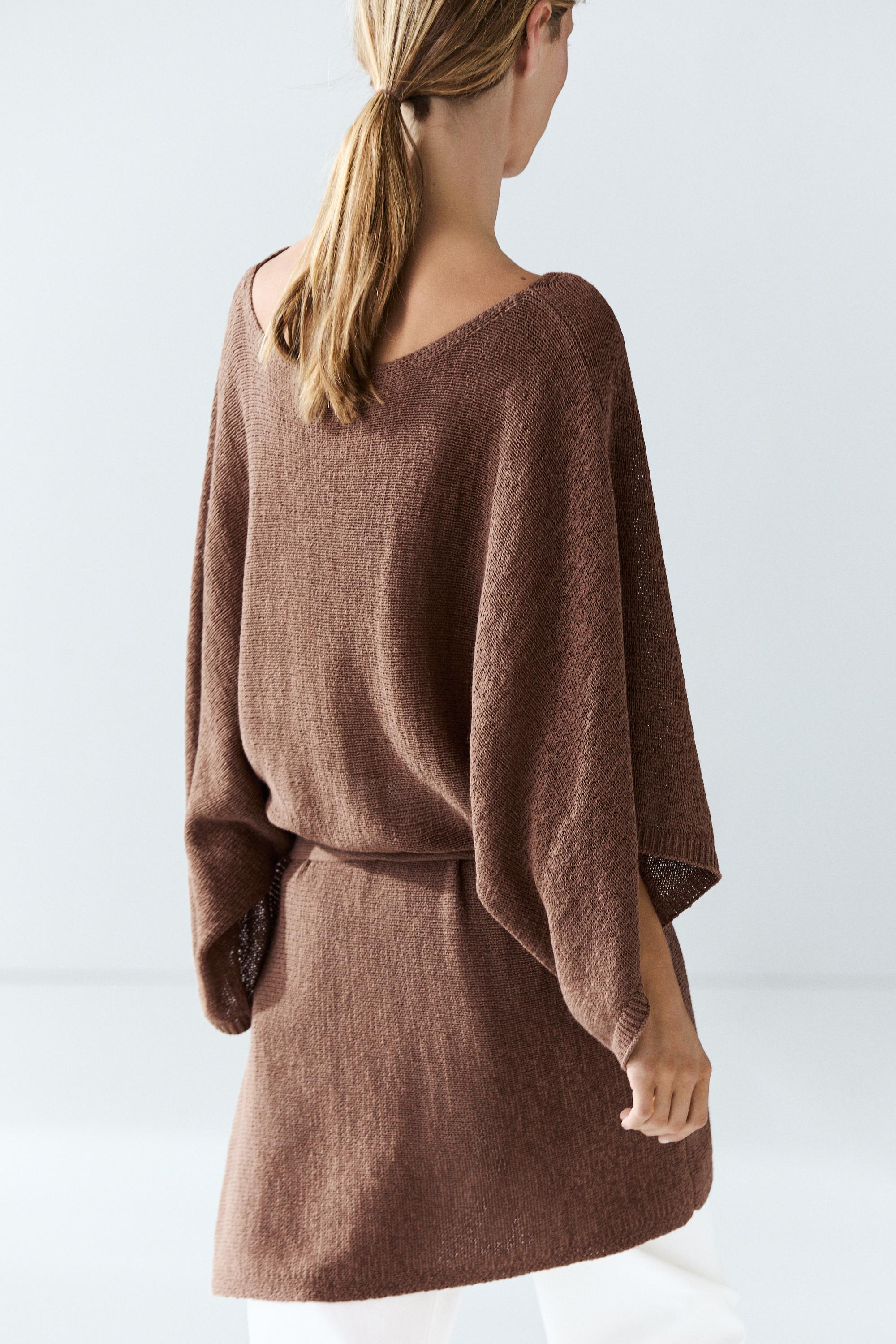 Cotton blend knit sweater with belt — BROWN