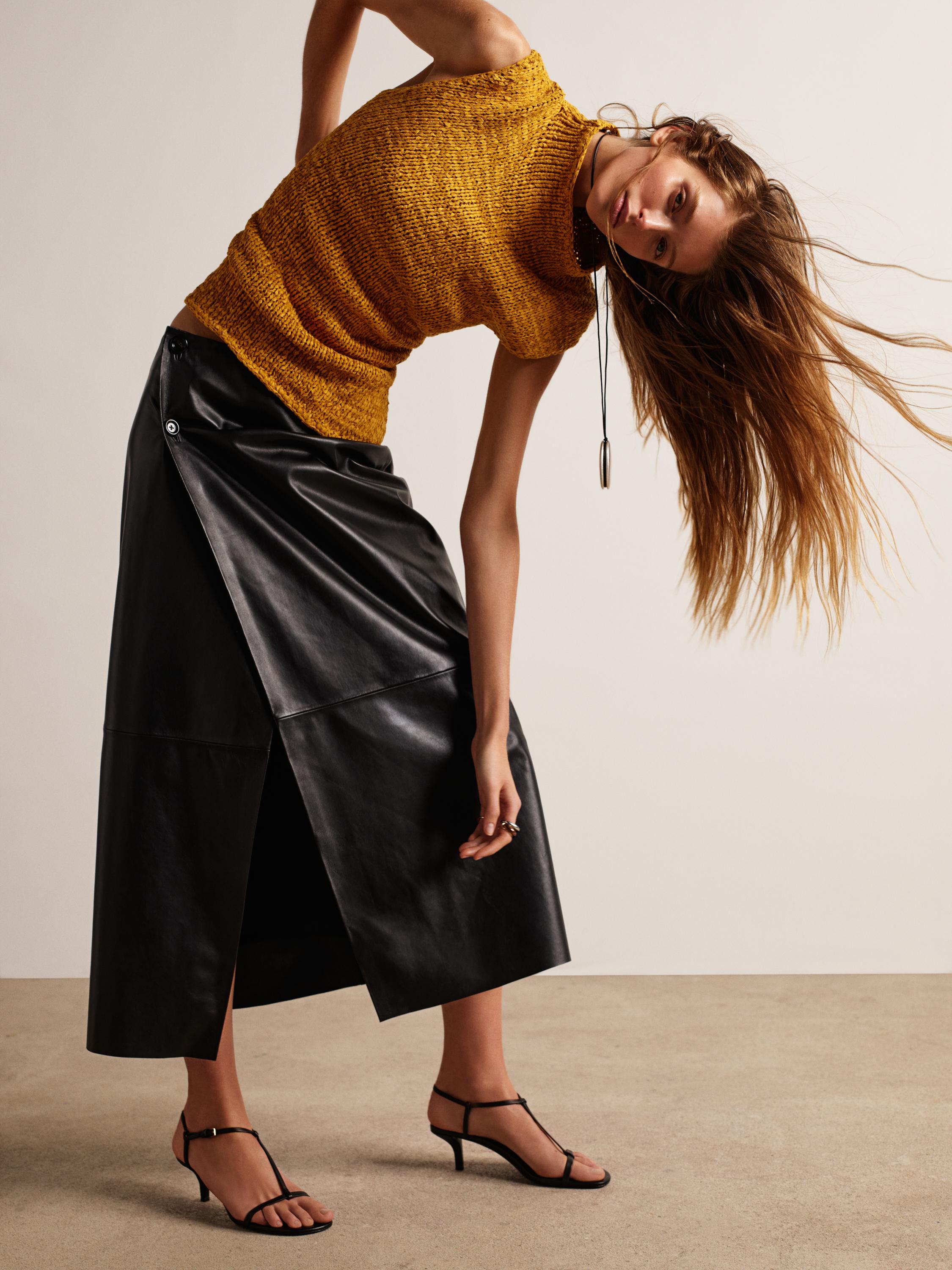 Cotton blend knit top — Curry