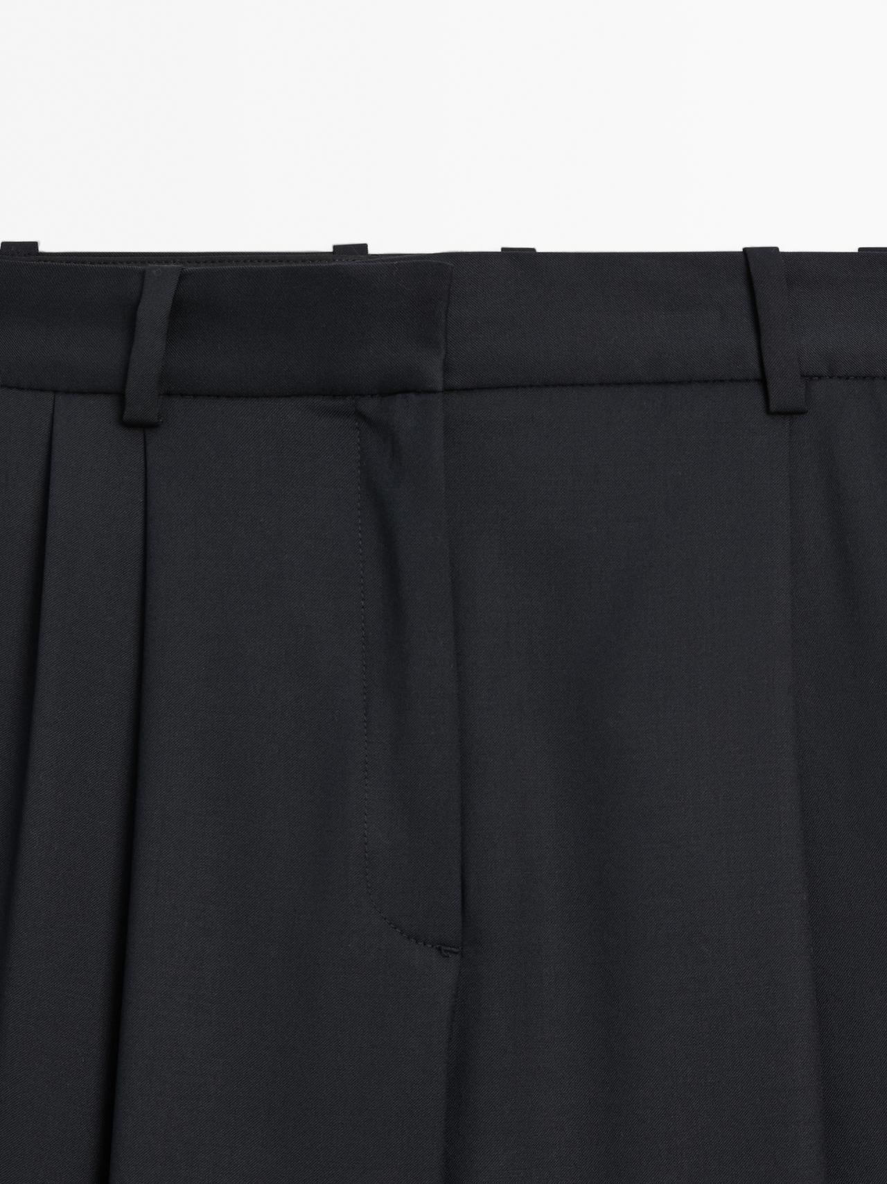 Extra fine wool pleated pants — NAVY BLUE