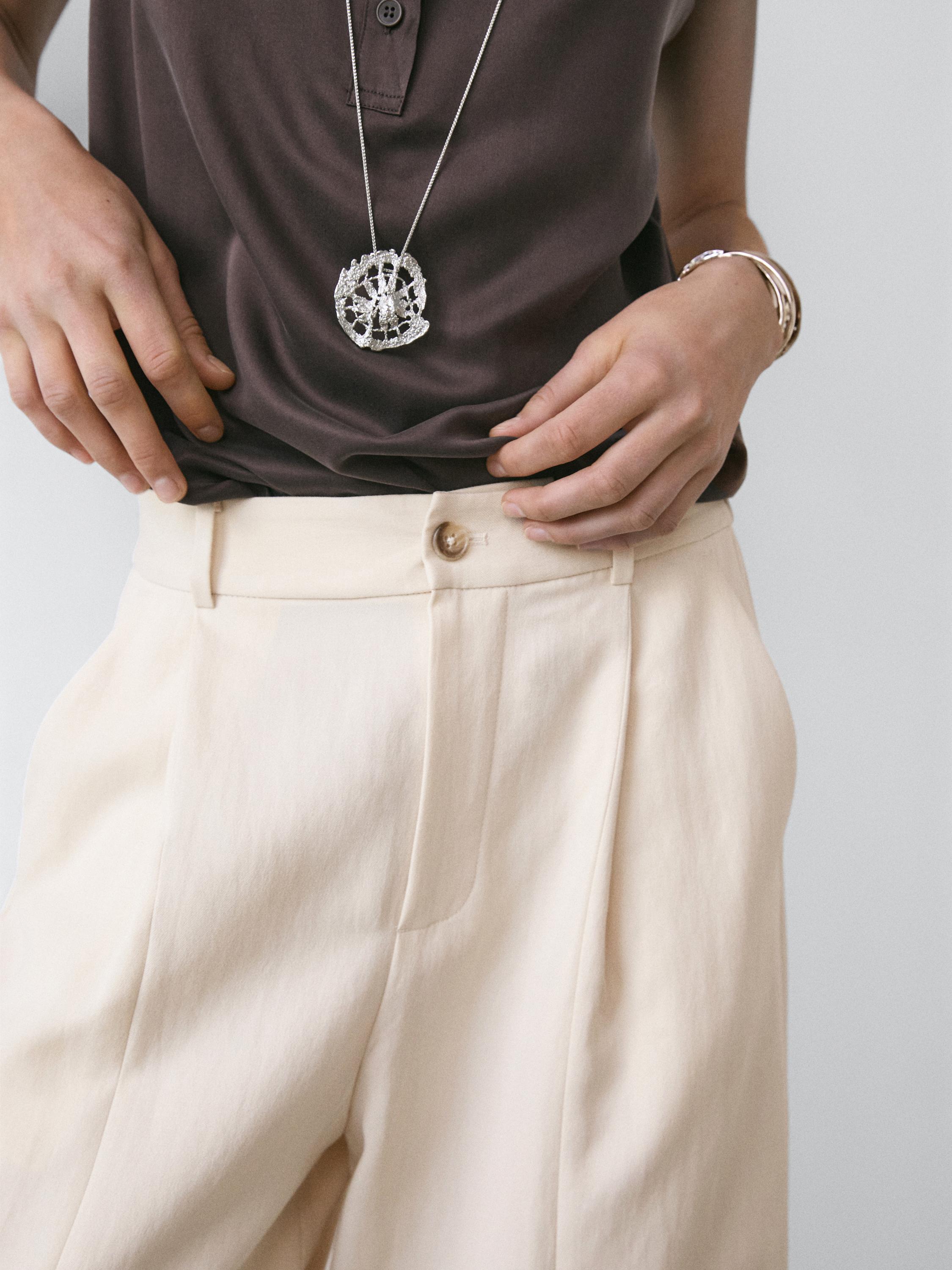 Flowing pants with elasticated waistband
