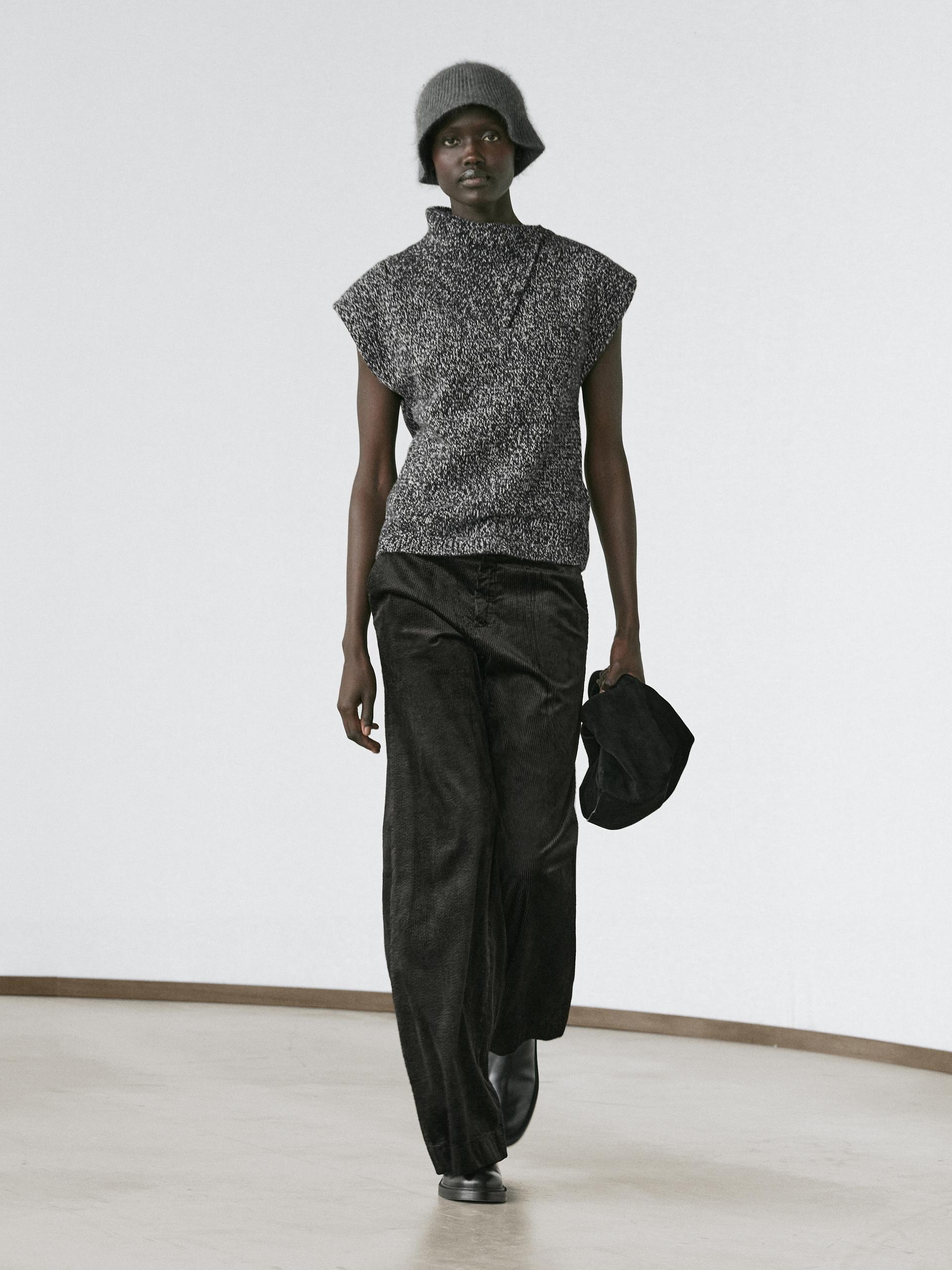 Gilet In Maglia Mouliné Con Dettaglio Sul Collo - Nero - Xs - Massimo Dutti - Femminile