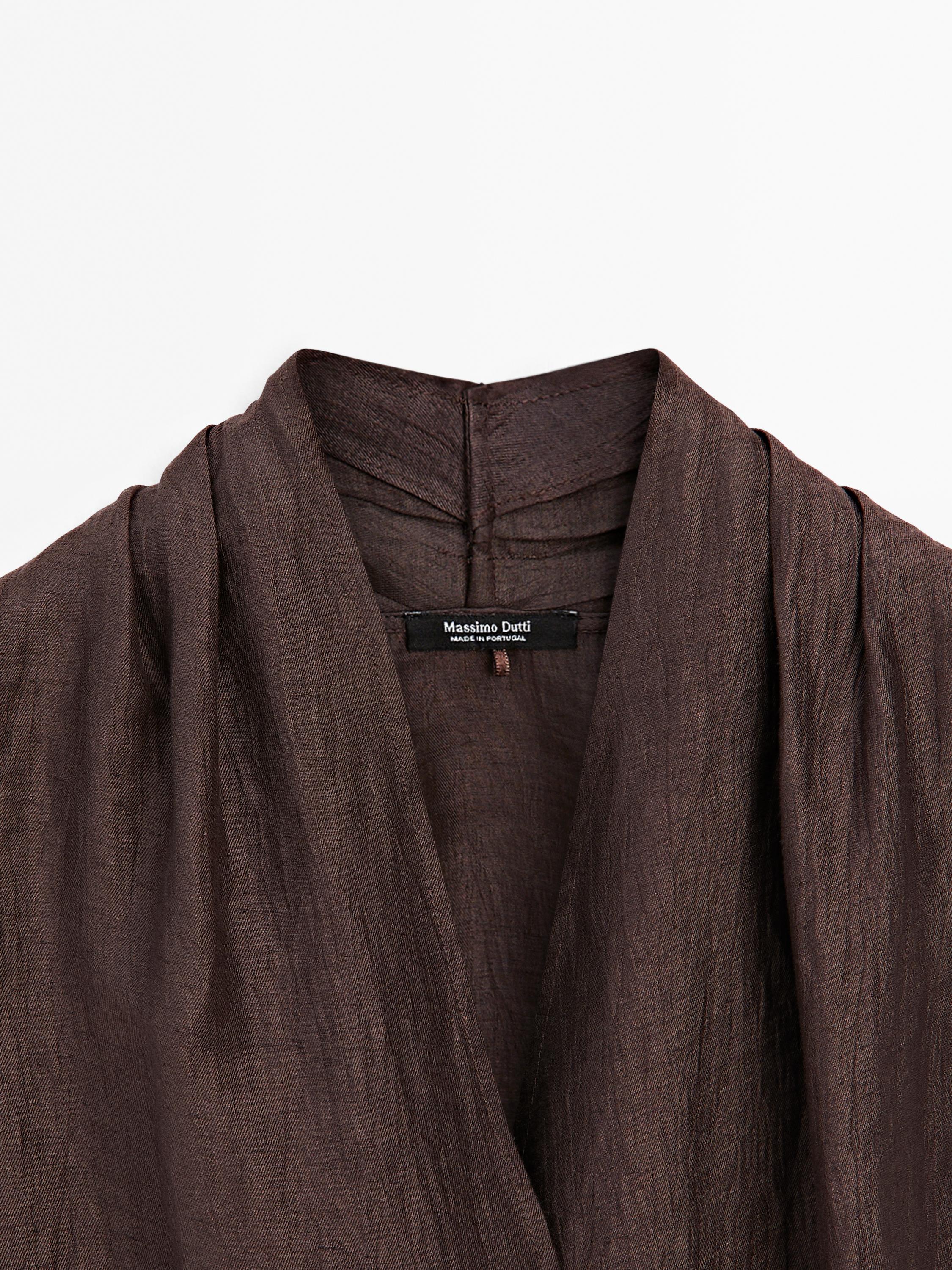 Keten karışımlı kruvaze halter yaka top