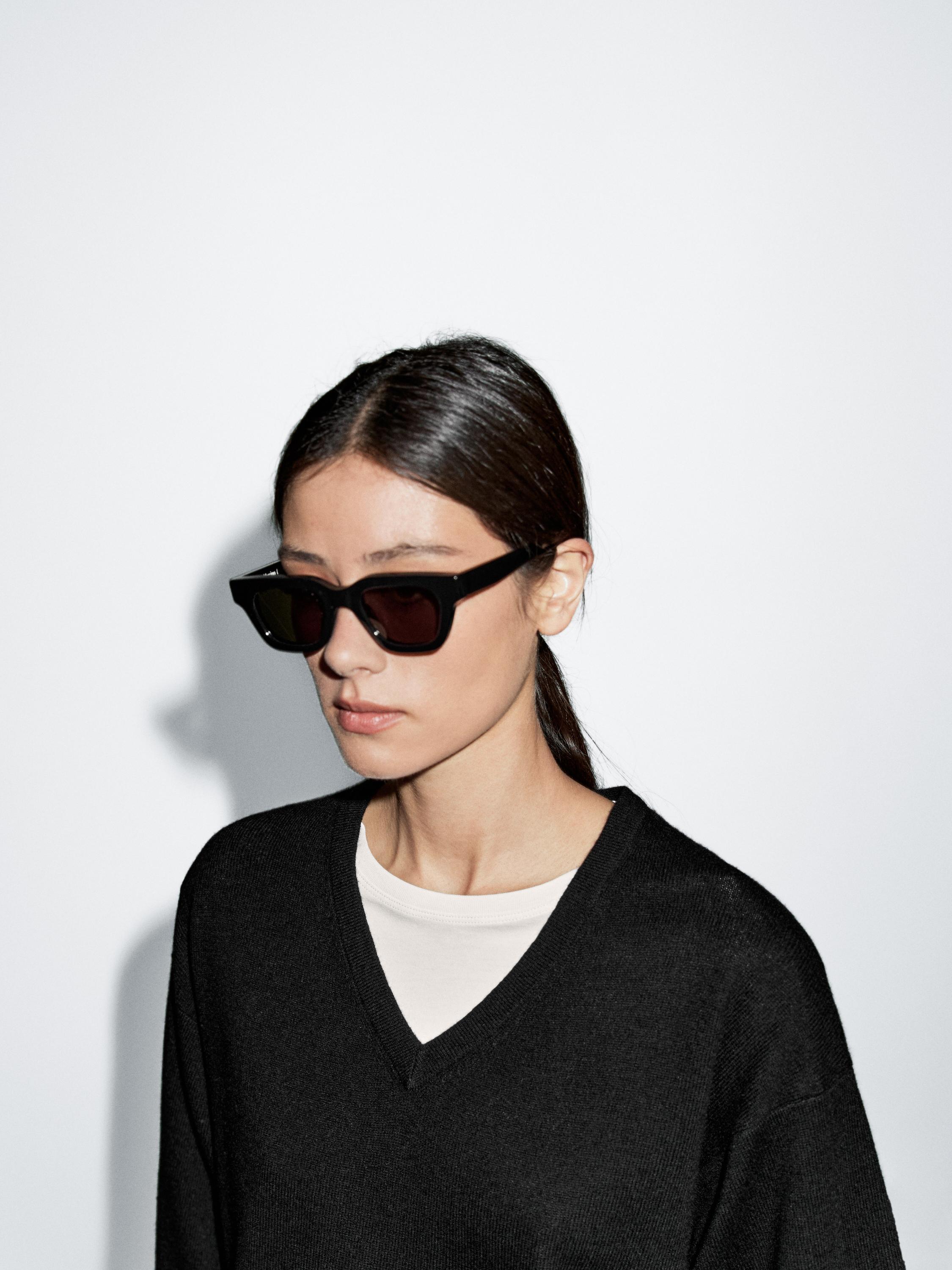 Wool blend V-neck sweater