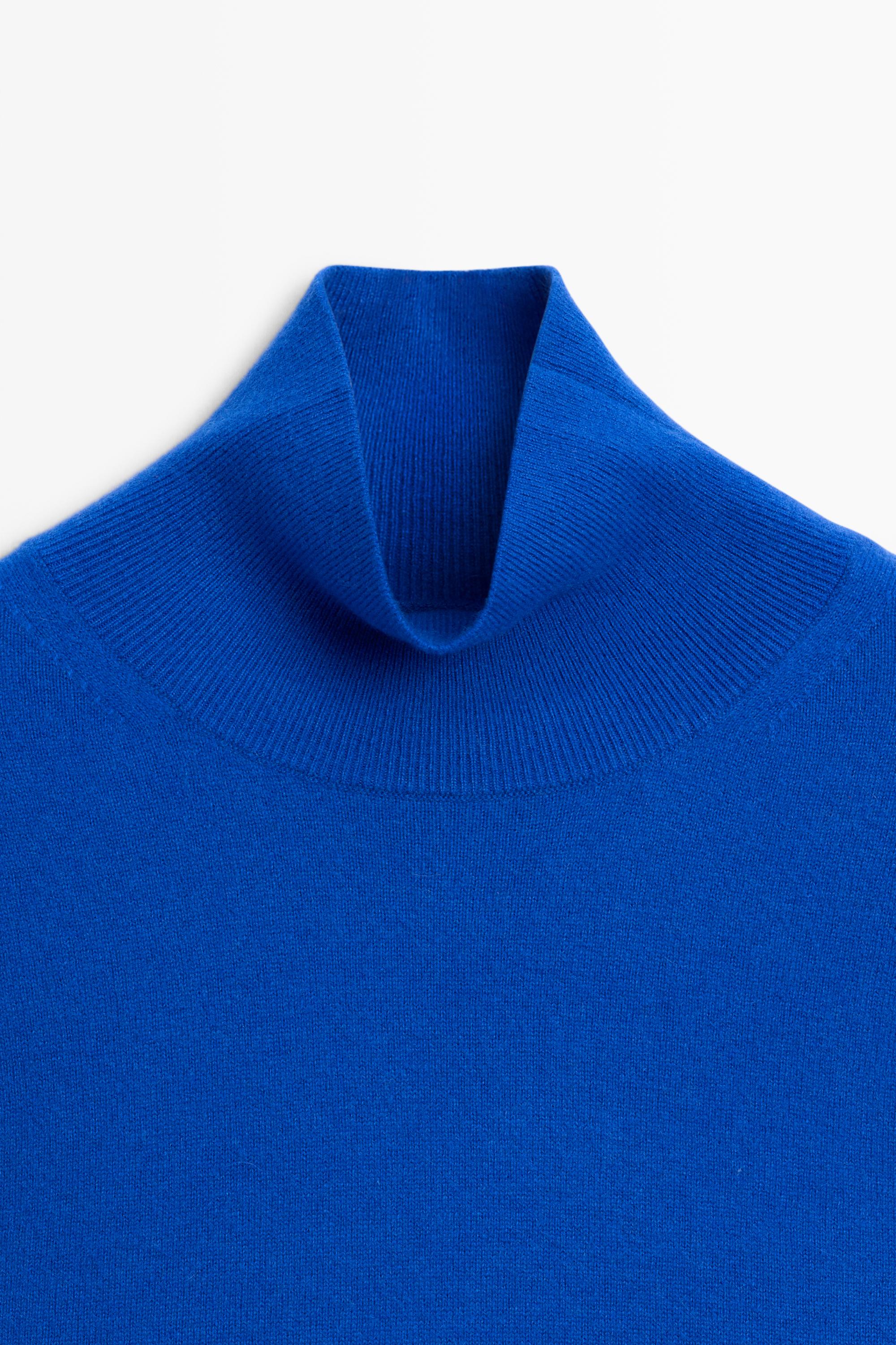 100% cashmere high neck knit sweater — DEEP BLUE
