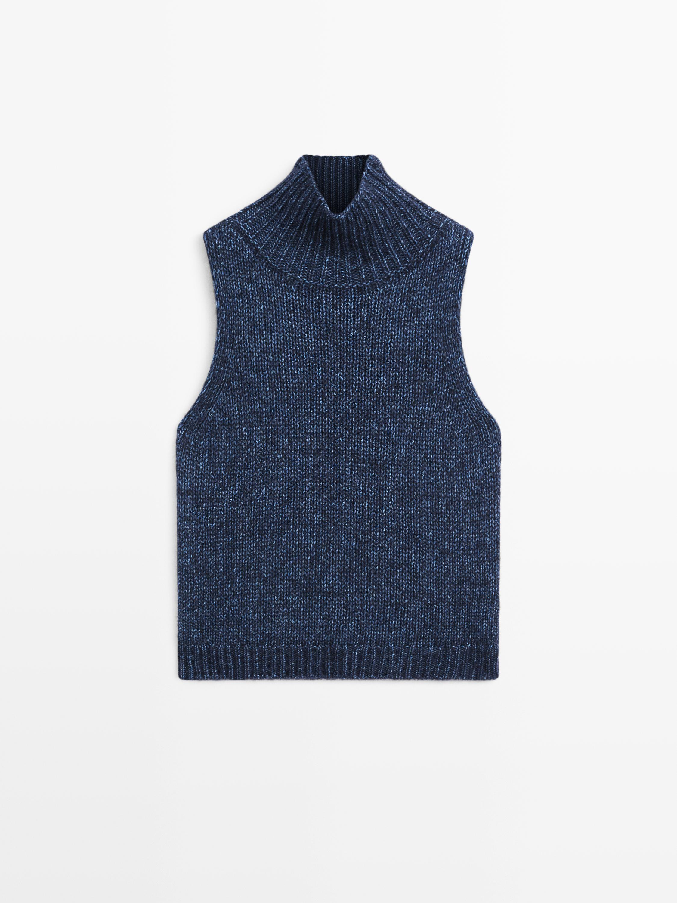 Turtleneck knit vest
