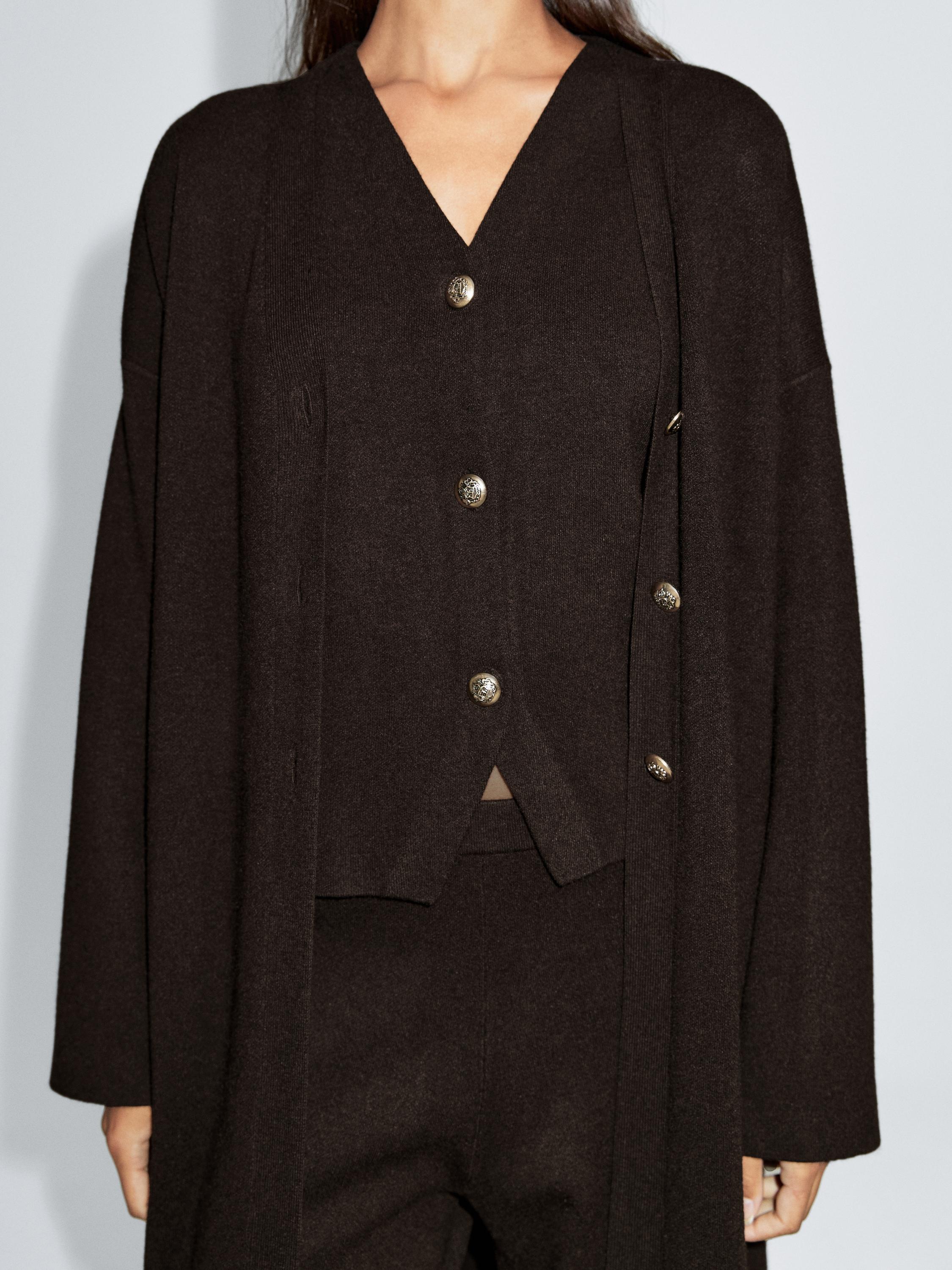 Cardigan long avec boutons dorés