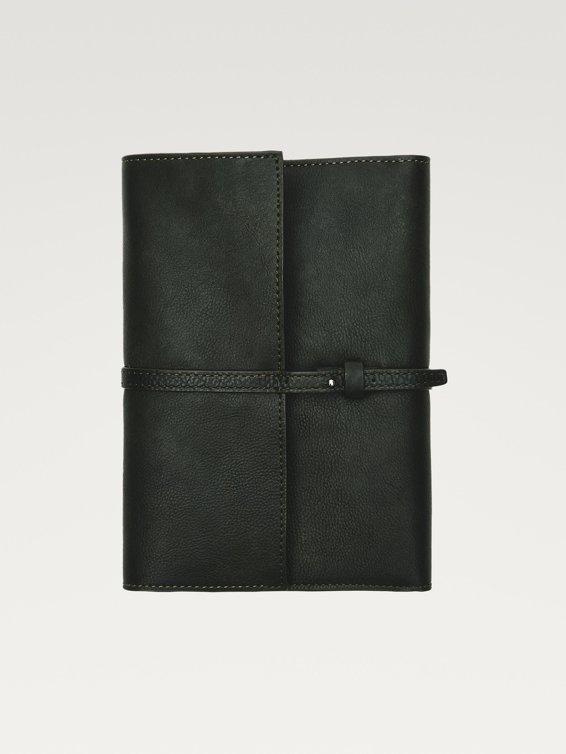 Napa deri seyahat kılıfı