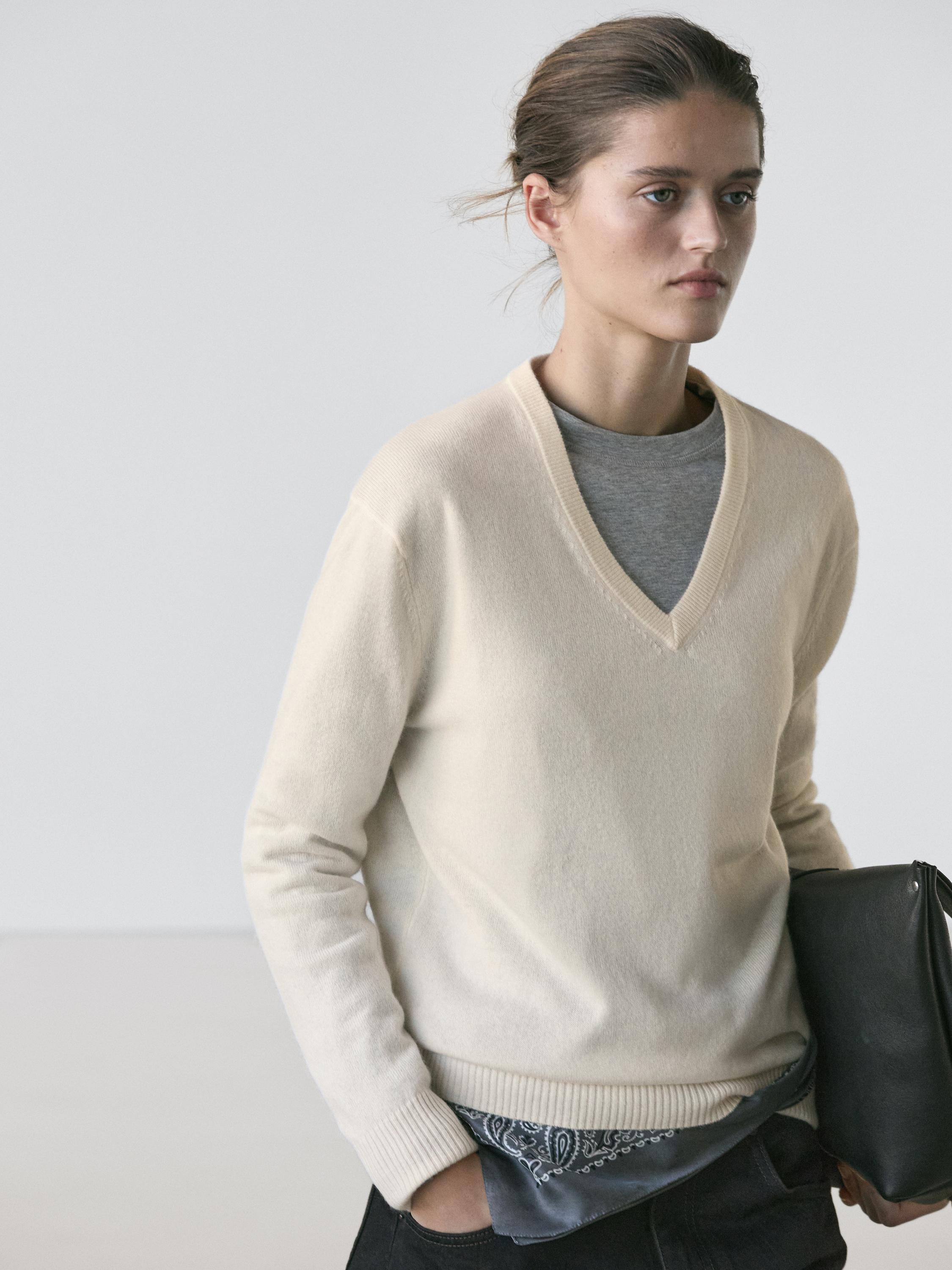 100% kasjmier tricot trui met V-hals