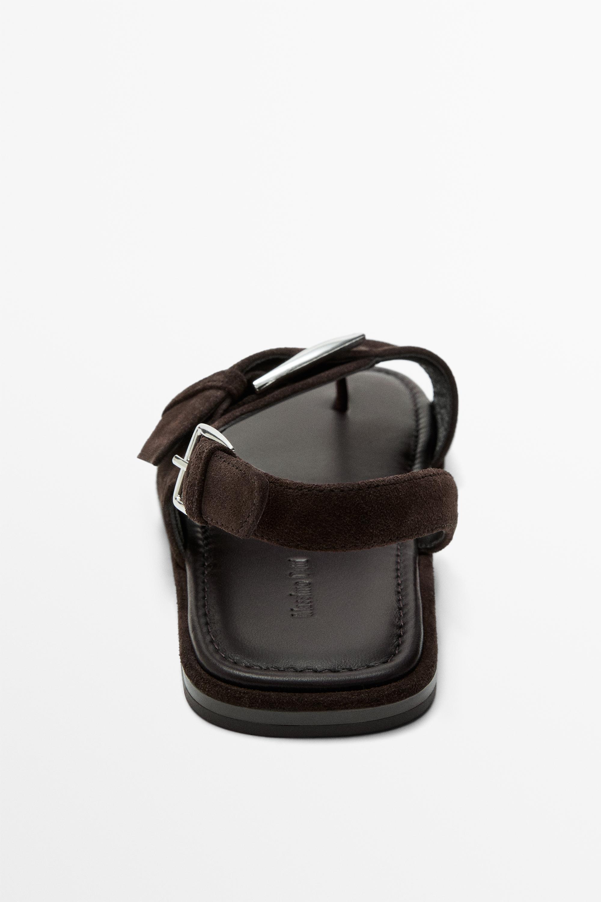 Flat slider sandals with buckle — BROWN