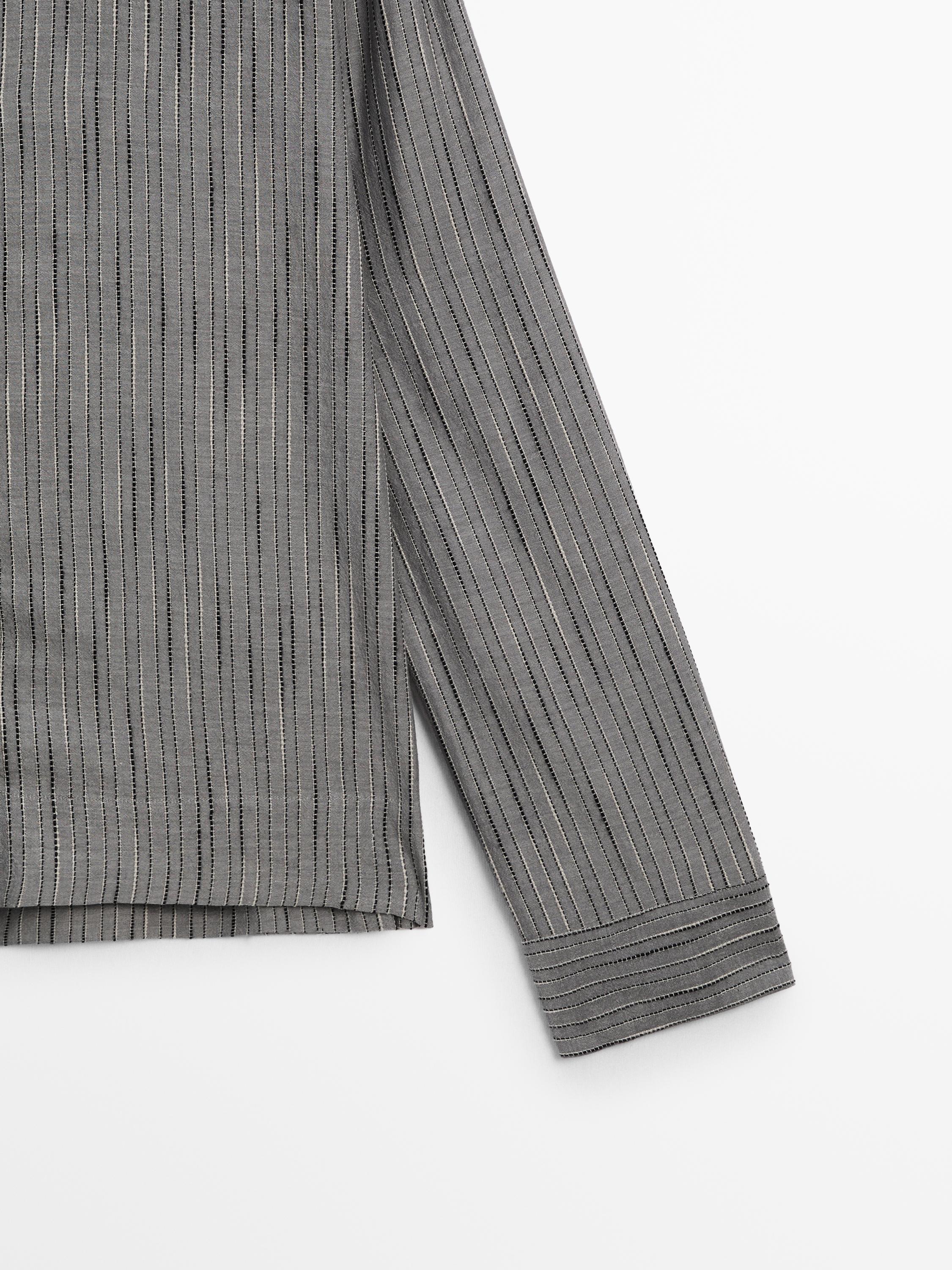 Cotton blend shirt with print detail
