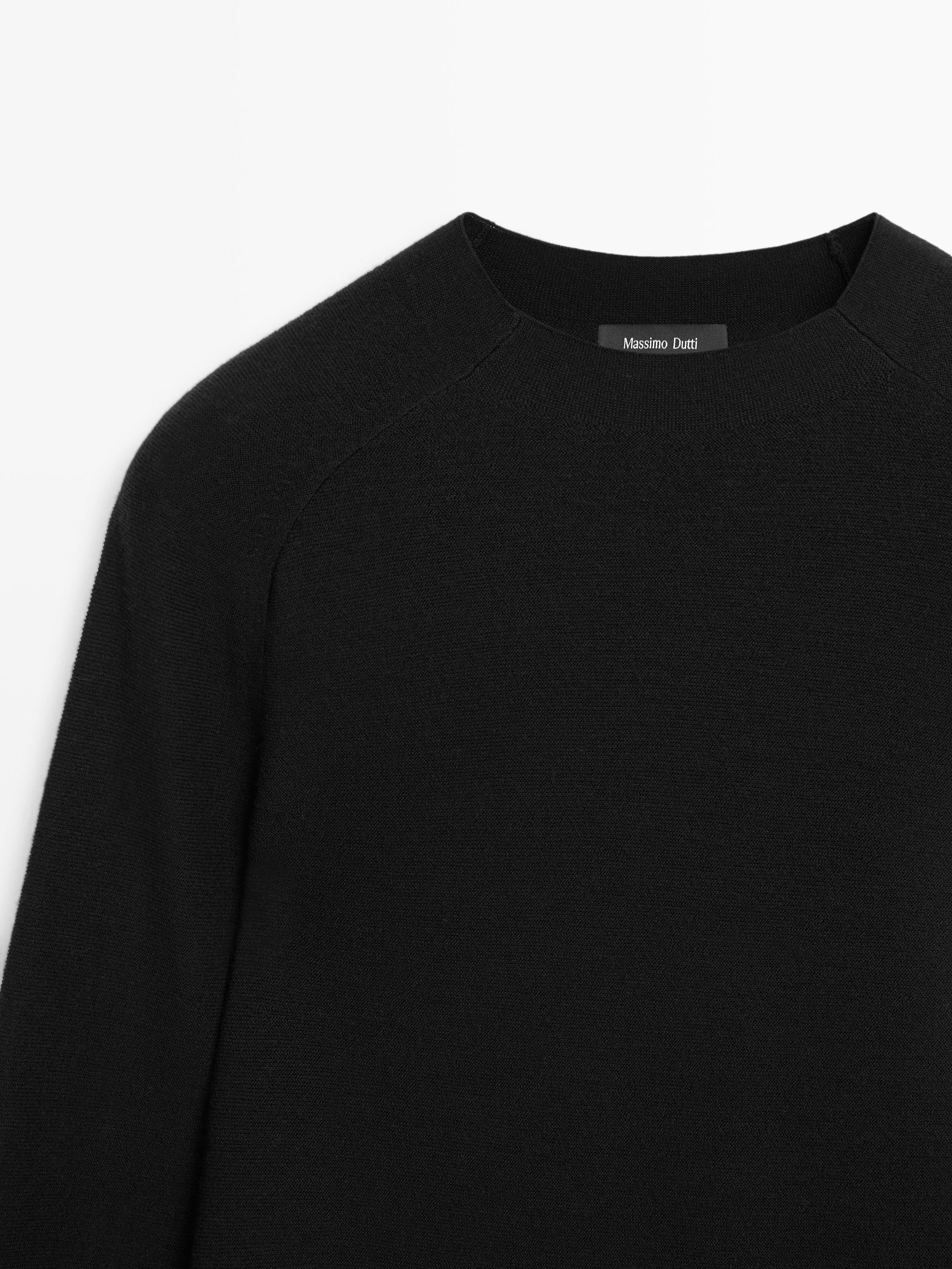 100% wool raglan sleeve knit sweater