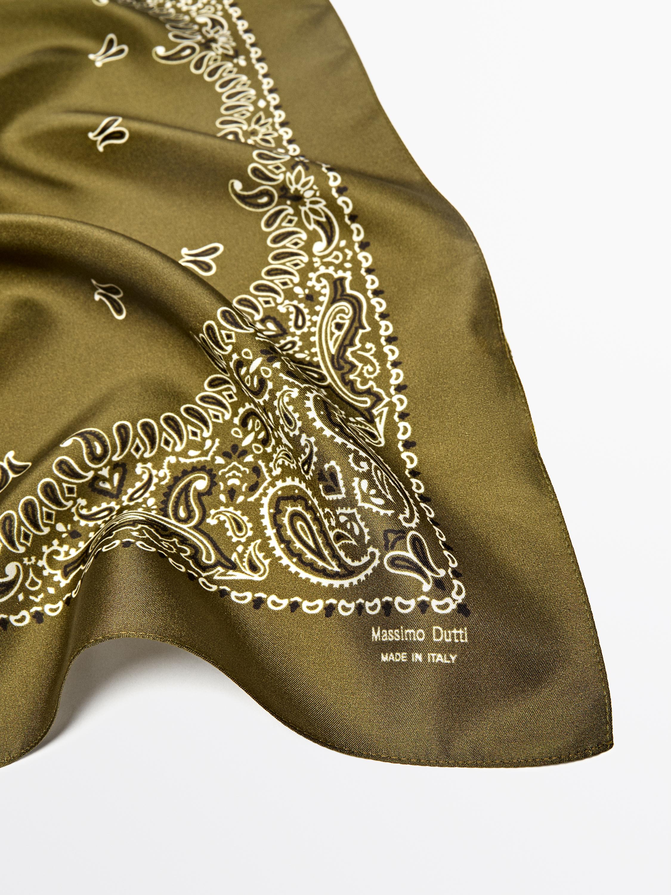 Pañuelo estampado pasley