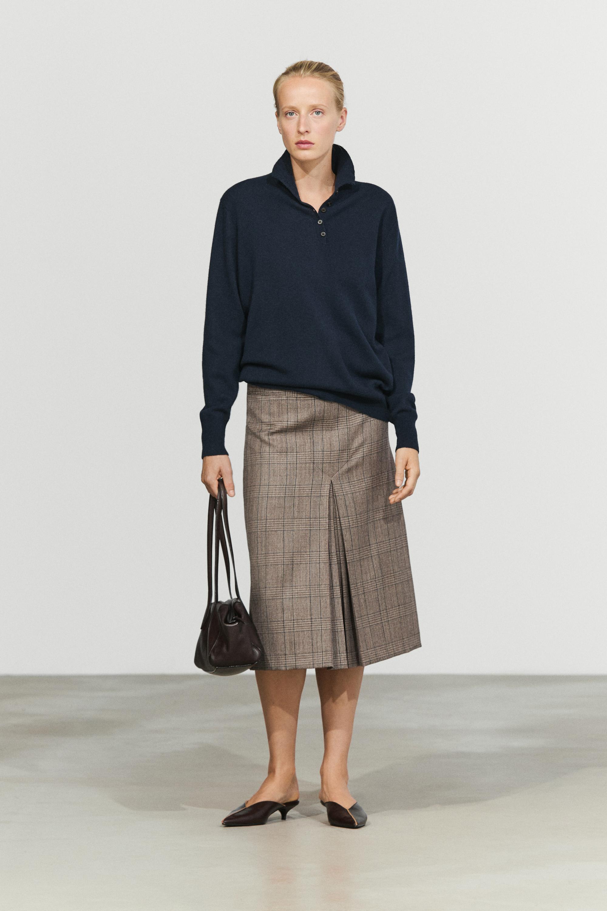 High neck knit sweater with button detail — NAVY BLUE